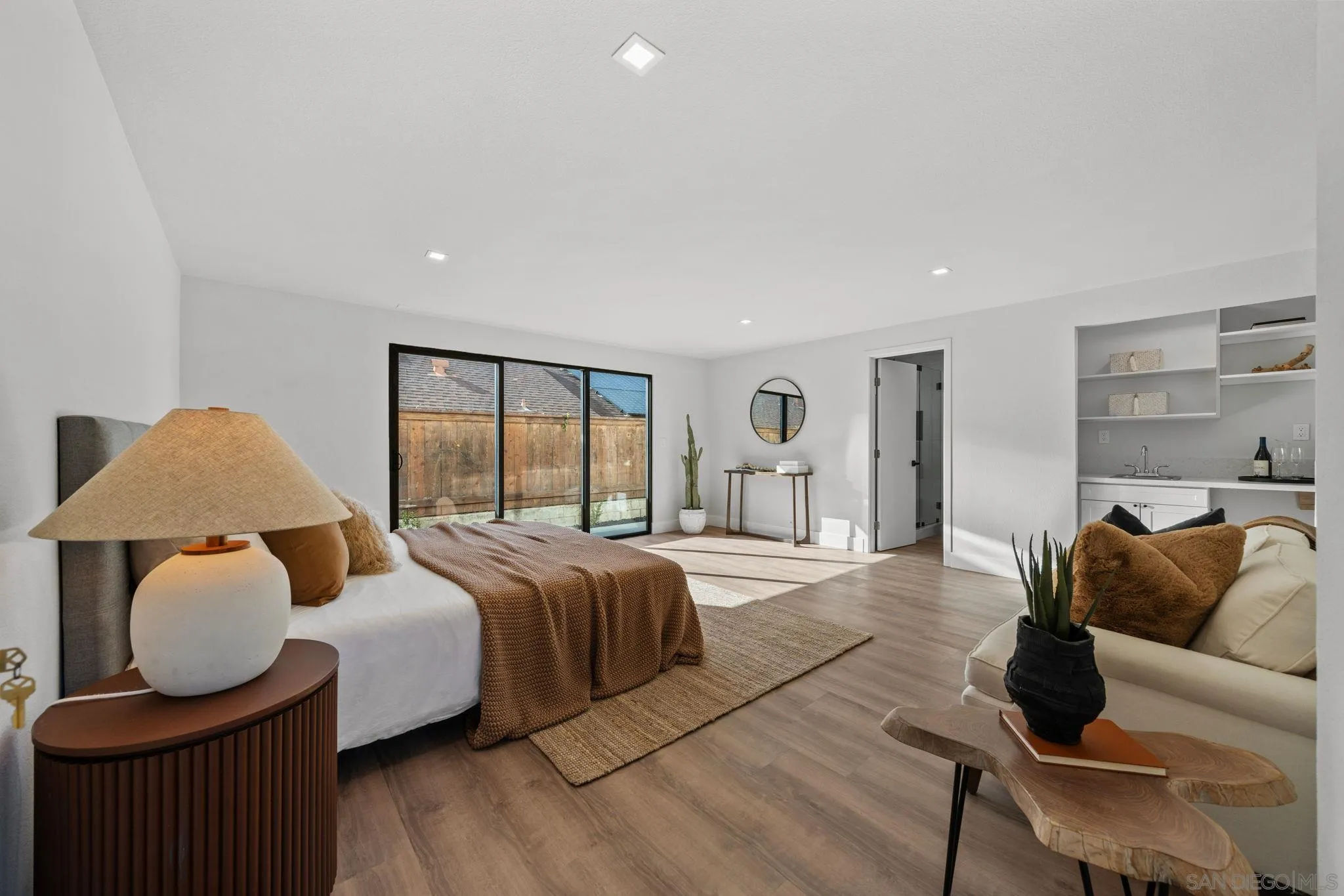 https://cdn.realtyfeed.com/cdn/127/260003963/6a0e23390f38b4efc3f171edf3623c12.webp