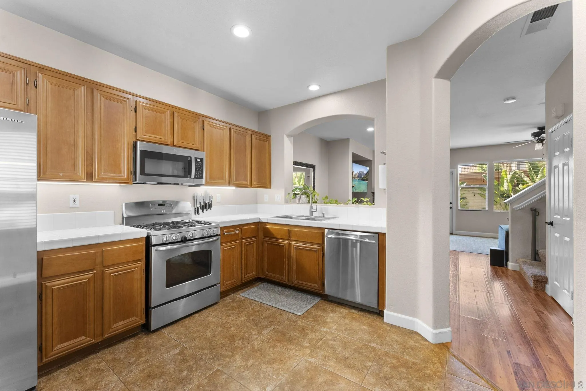 Photo #8: 260003967 Listing: Photo #8