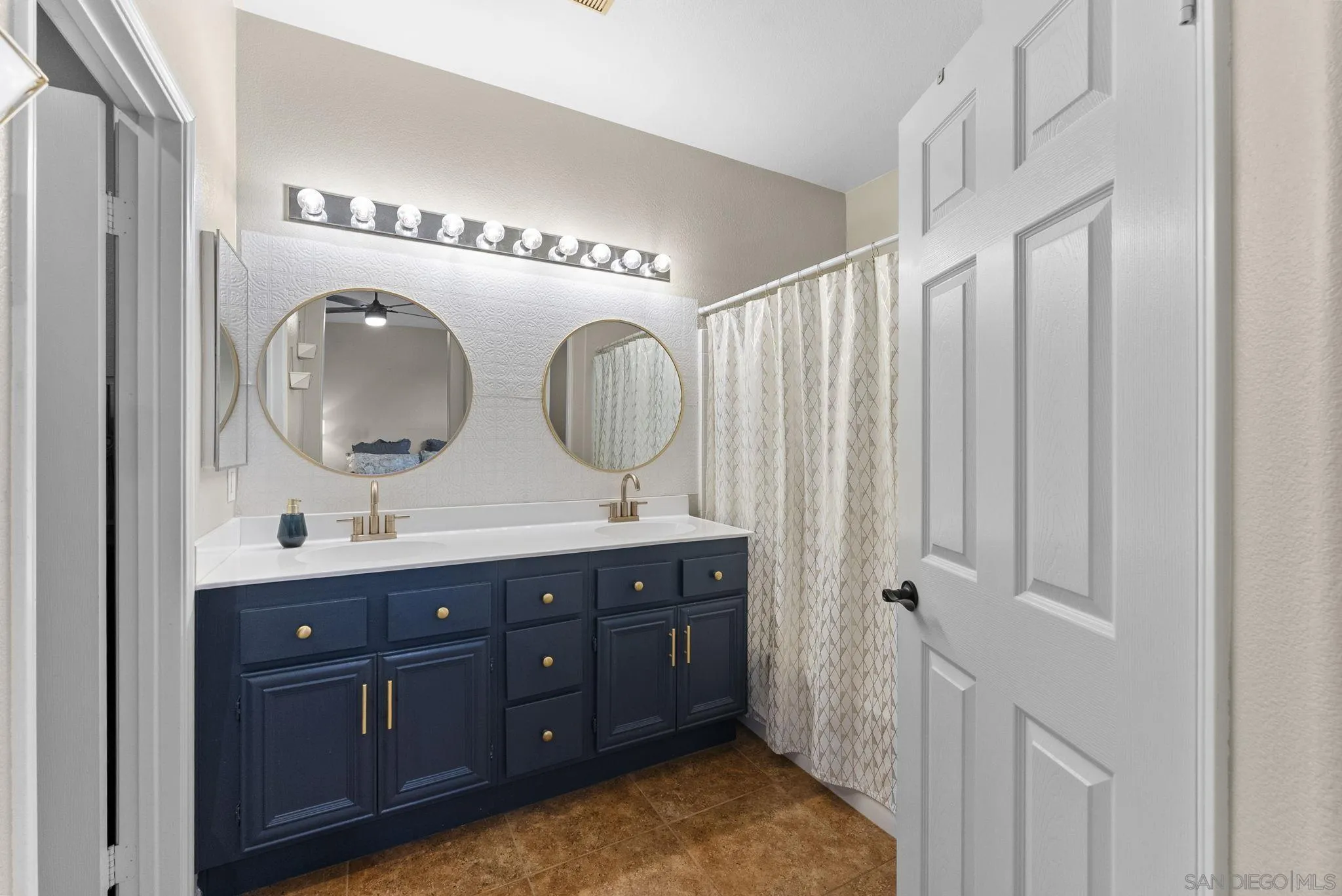 Photo #16: 260003967 Listing: Photo #16