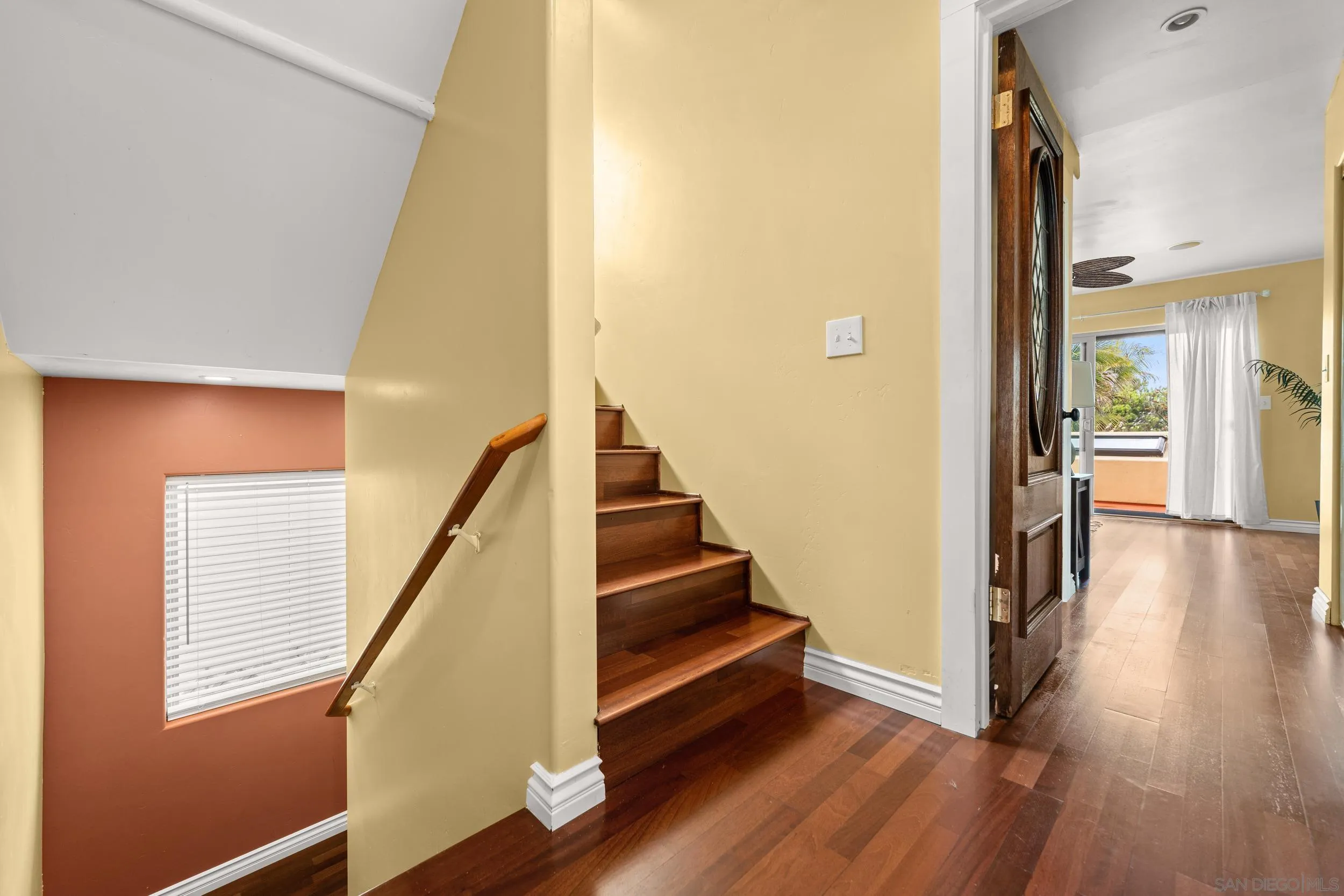 https://cdn.realtyfeed.com/cdn/127/260003969/04fdea88b65815b7547807db58ae5b8d.webp