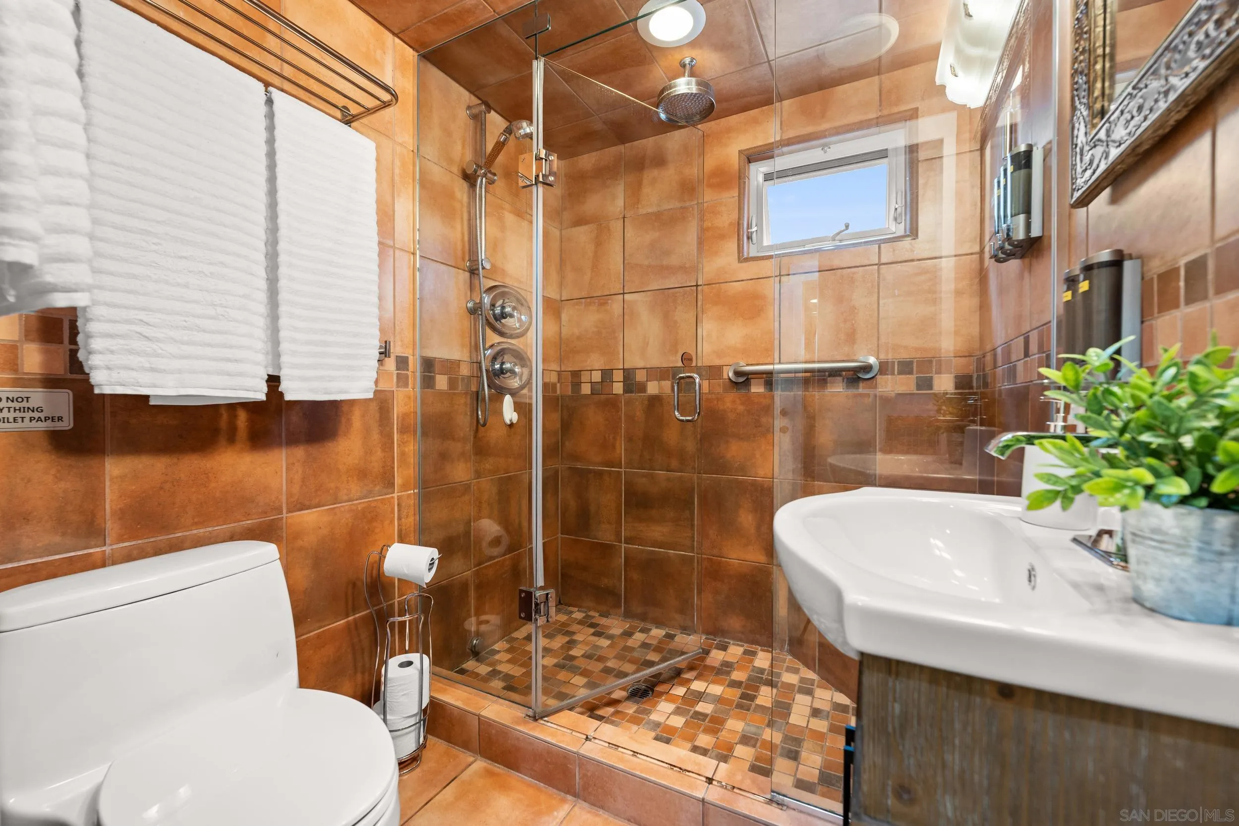 https://cdn.realtyfeed.com/cdn/127/260003969/2eb2ec4f3bfd35b78aa5106e3769017c.webp