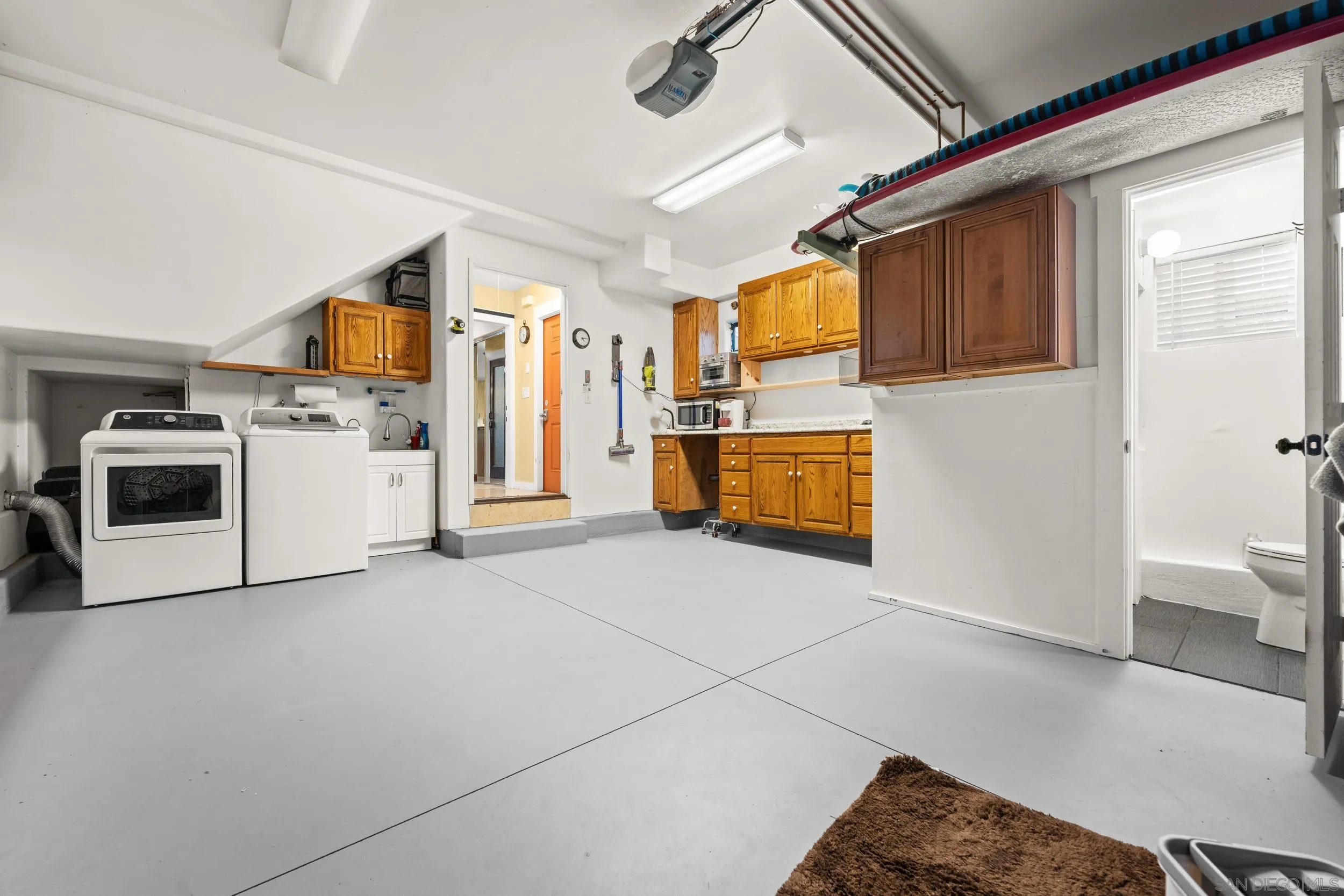 https://cdn.realtyfeed.com/cdn/127/260003969/d8d196870f2695d61adb0e2a2a6c4ca1.webp