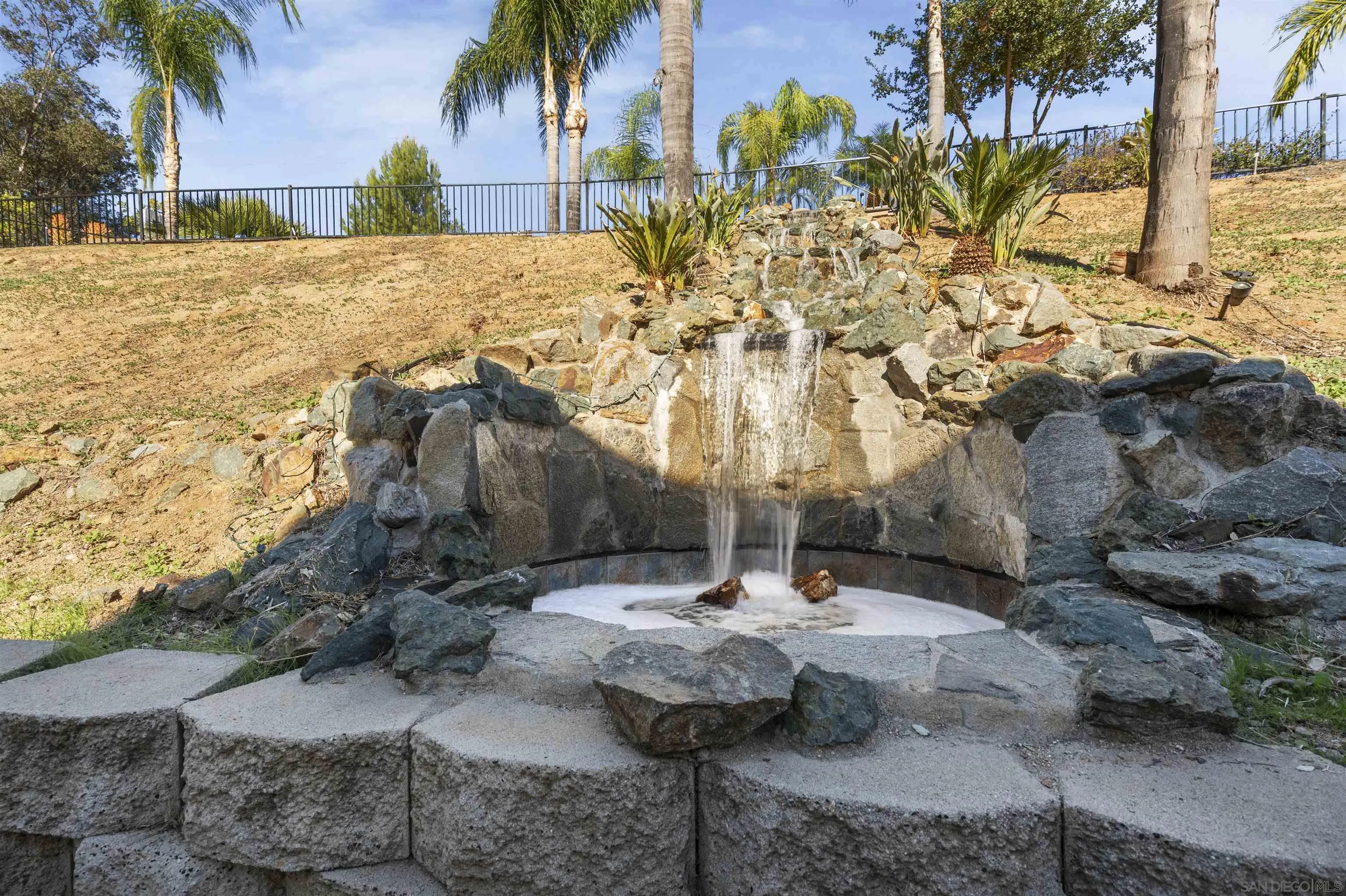 https://cdn.realtyfeed.com/cdn/127/260003971/eec11cdef7f0d34daff0d9aafd0313a1.webp