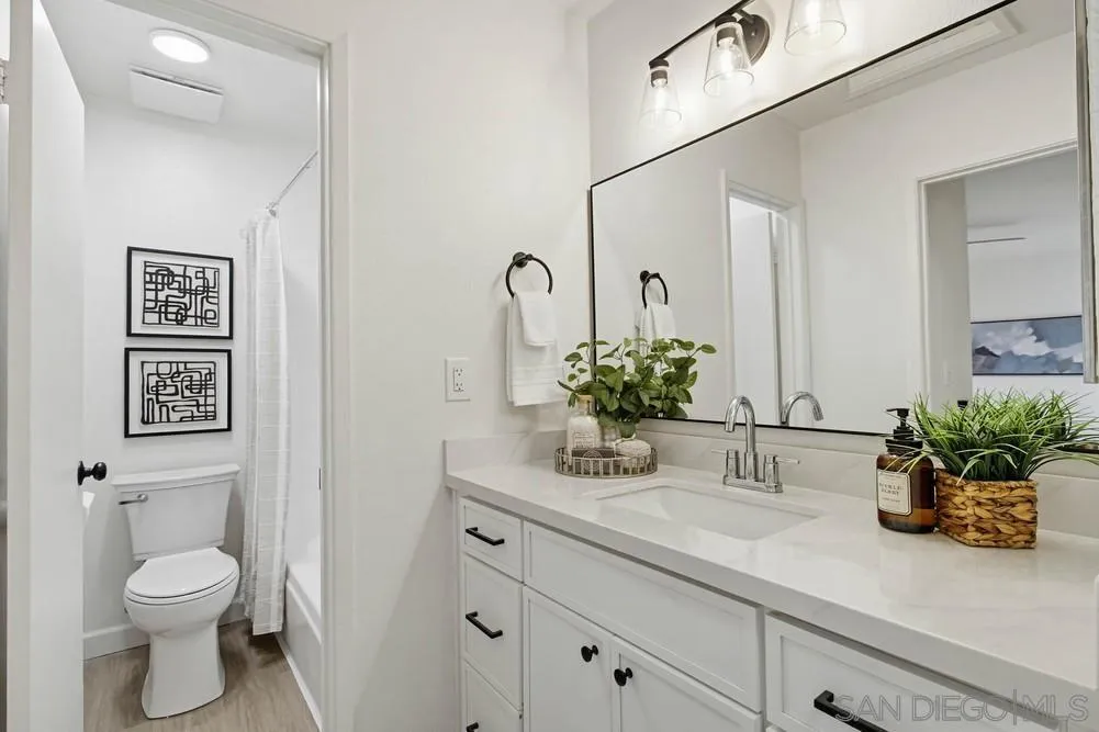 Photo #25: 260003975 Listing: Photo #25