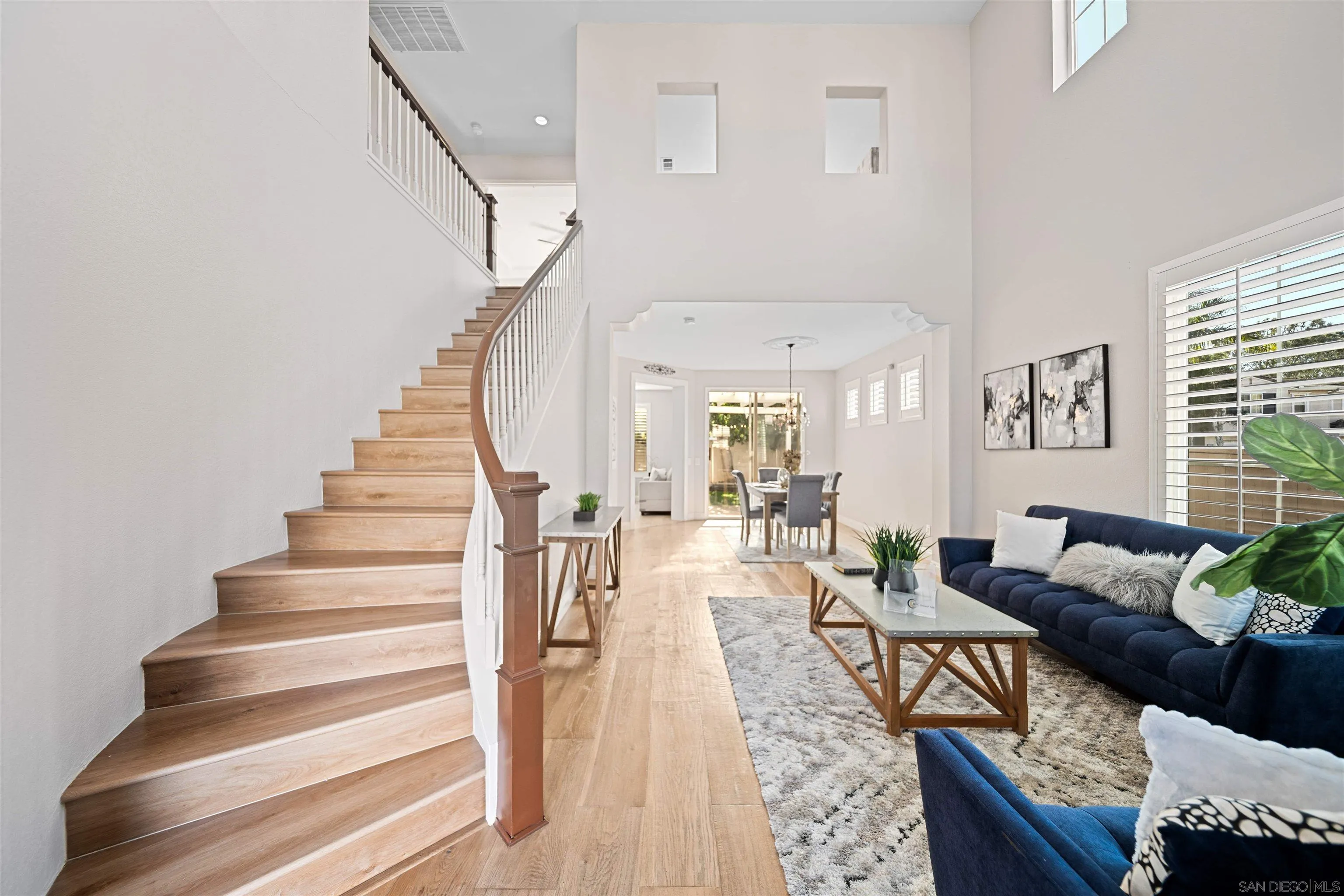 https://cdn.realtyfeed.com/cdn/127/260003978/28de30fbf0a08f951900c5d133922c9c.webp