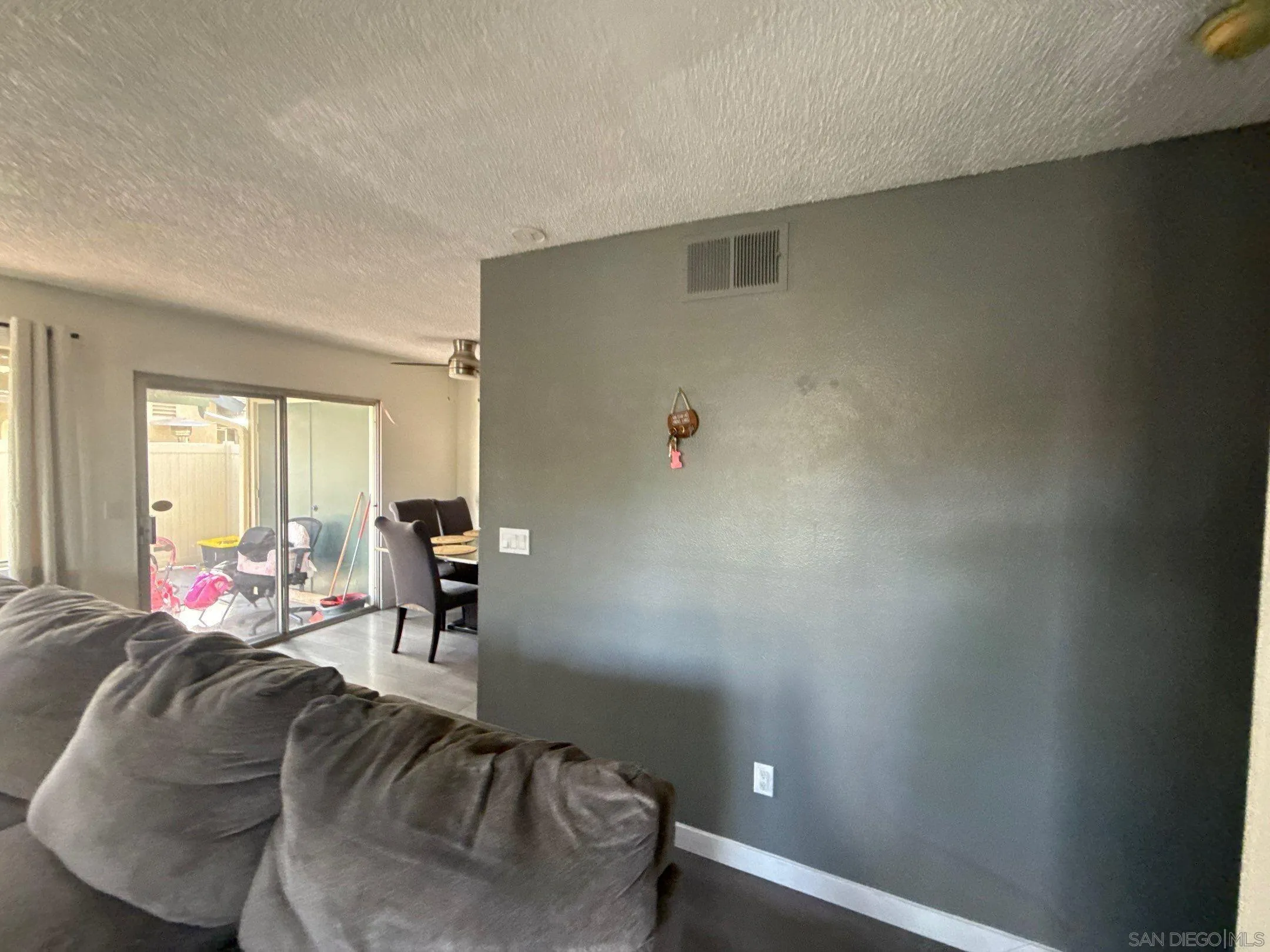 Photo #10: 260003985 Listing: Photo #10