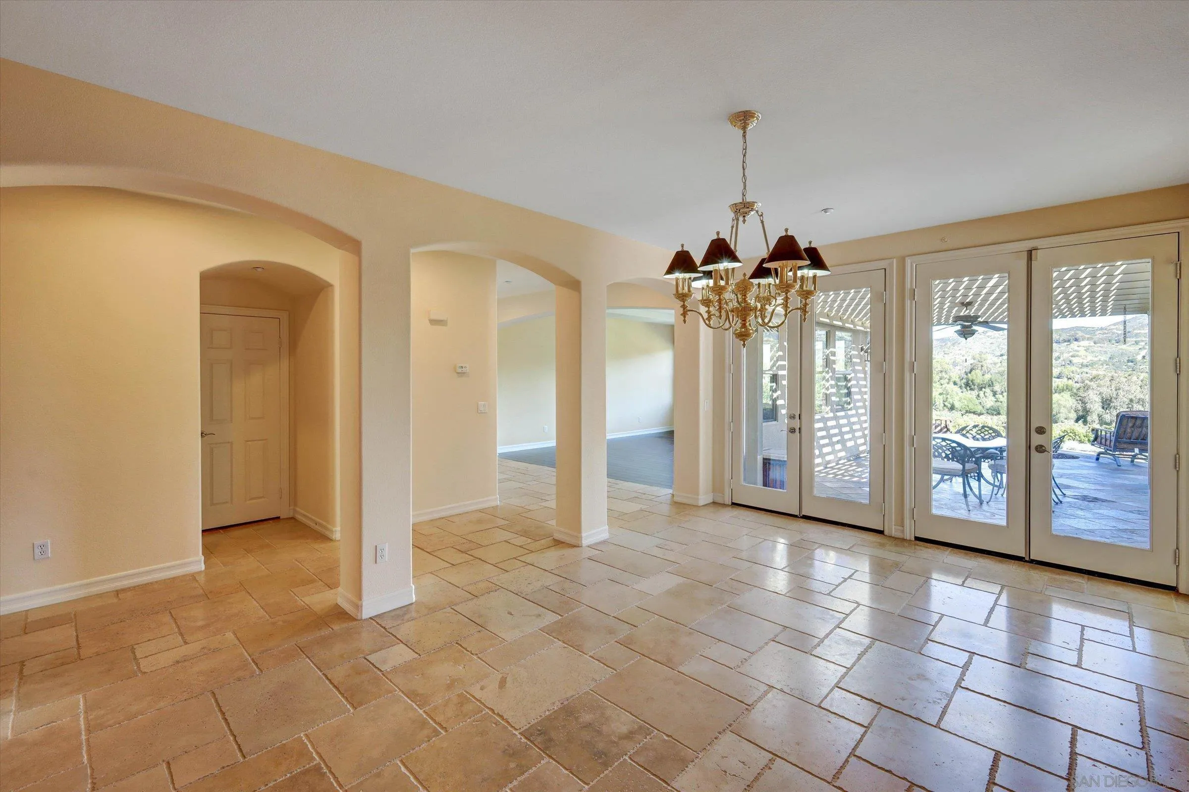 https://cdn.realtyfeed.com/cdn/127/260003986/af1799ba5fcb852e8bb864c7b987ce30.webp