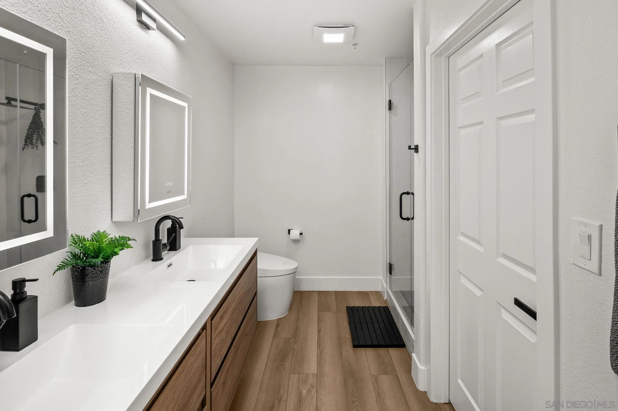 Photo #16: 260003987 Listing: Photo #16