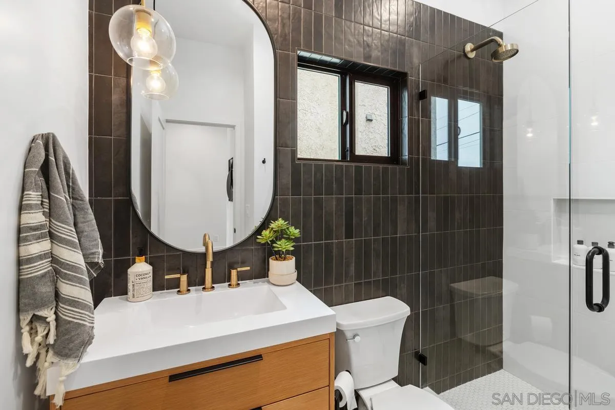 https://cdn.realtyfeed.com/cdn/127/260003992/0227cf8830fb60a27eb518e94c0f0e1f.webp