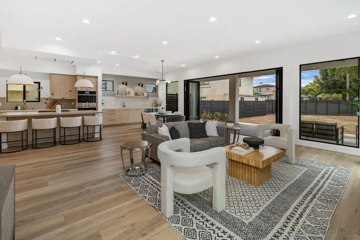 https://cdn.realtyfeed.com/cdn/127/260003992/3d8bd546b73a5fc7d3a6f6b7cd4b0b55.webp
