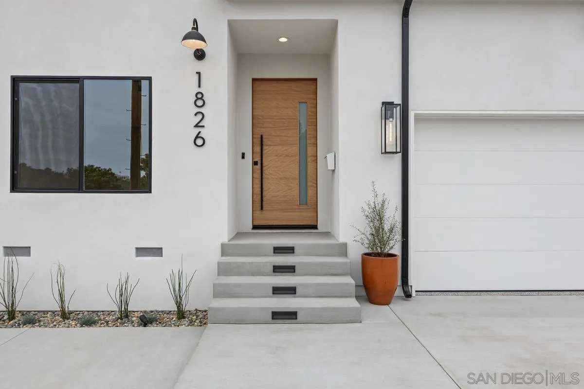 https://cdn.realtyfeed.com/cdn/127/260003992/5344f41c7561c4d4066cc247535d73b4.webp