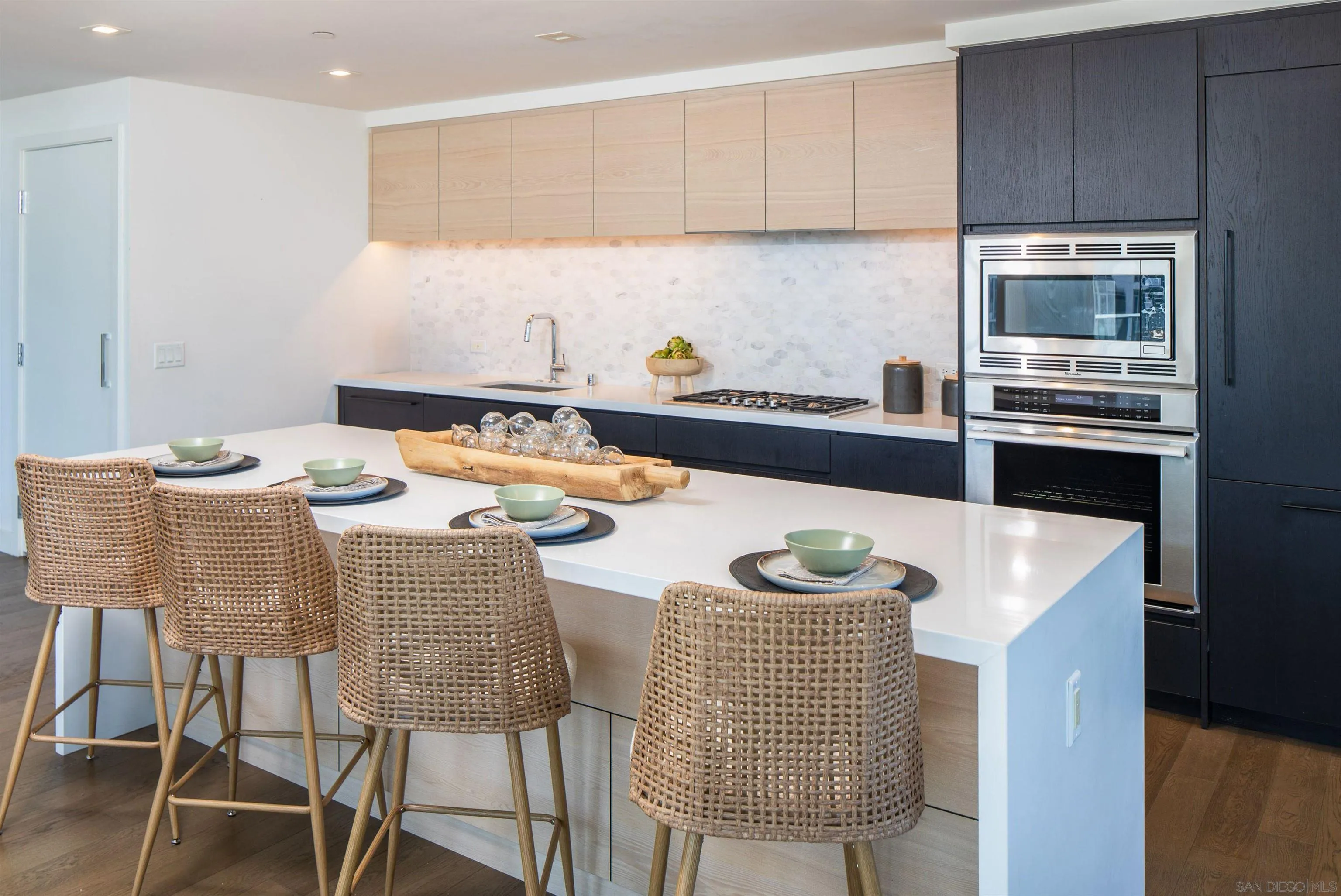 Photo #9: 260003994 Listing: Photo #9