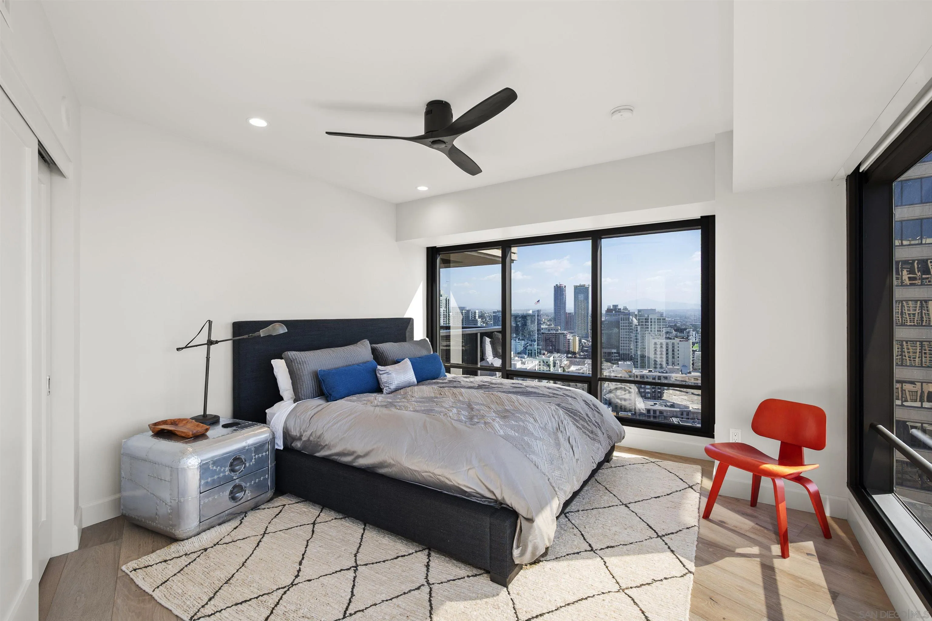 https://cdn.realtyfeed.com/cdn/127/260003999/16495d090fd44ba98938ad4668146a57.webp
