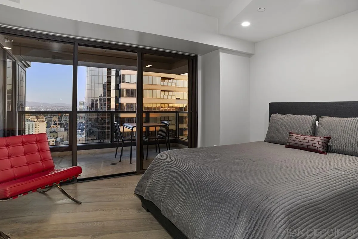 https://cdn.realtyfeed.com/cdn/127/260003999/1beb92b5ae104cd1cfb19da4972f7703.webp