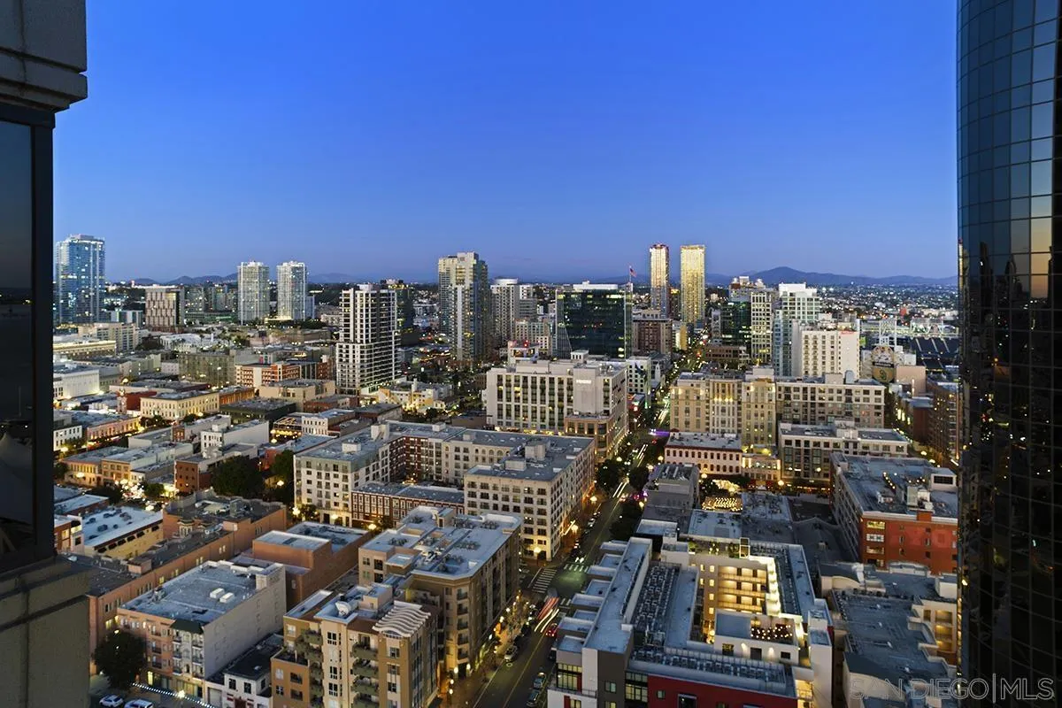 https://cdn.realtyfeed.com/cdn/127/260003999/26e52e8e93859fc5f76bc6a1863ce033.webp