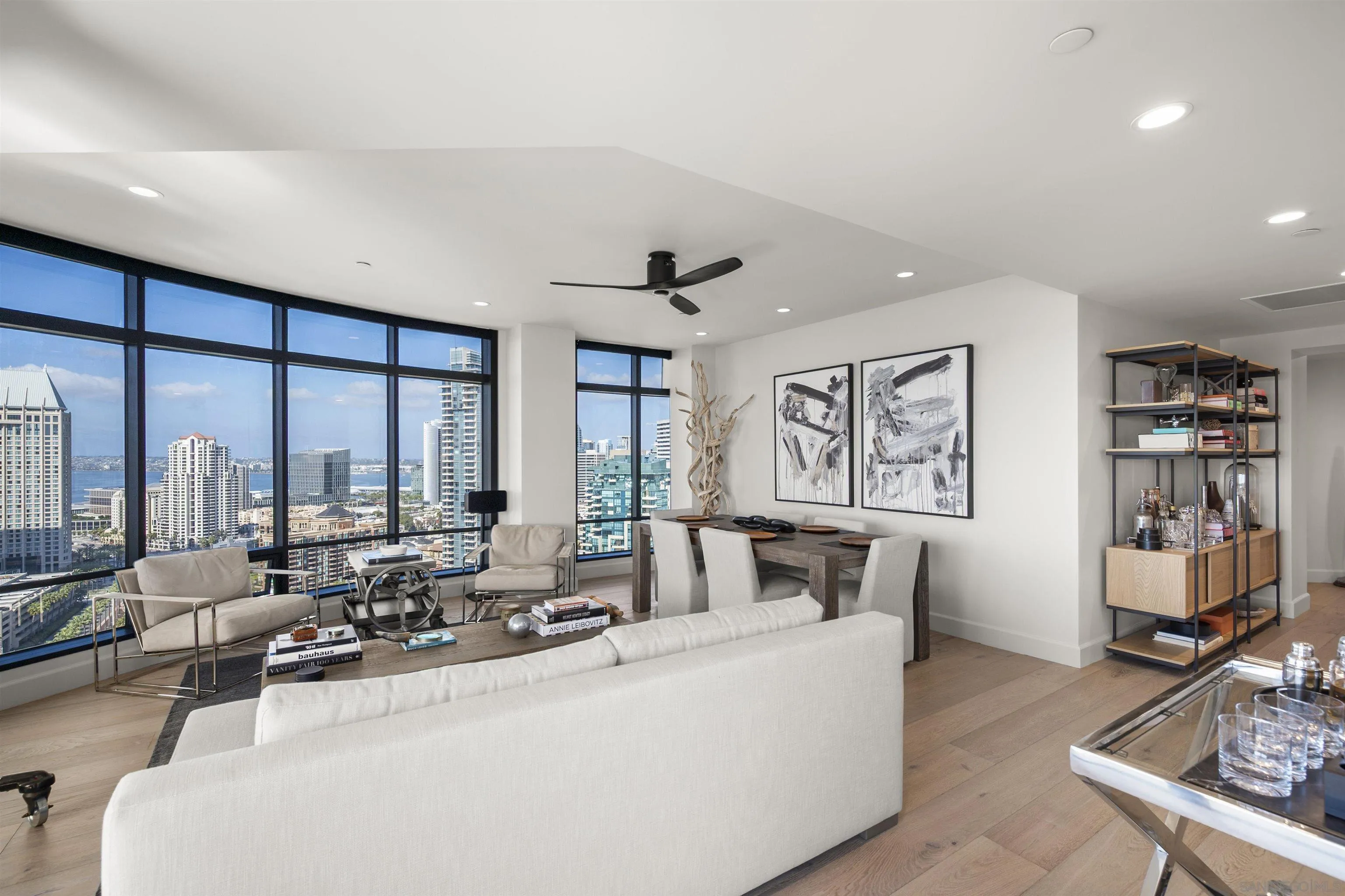 https://cdn.realtyfeed.com/cdn/127/260003999/44d2c5e125439b3a4c259b61b37839d2.webp
