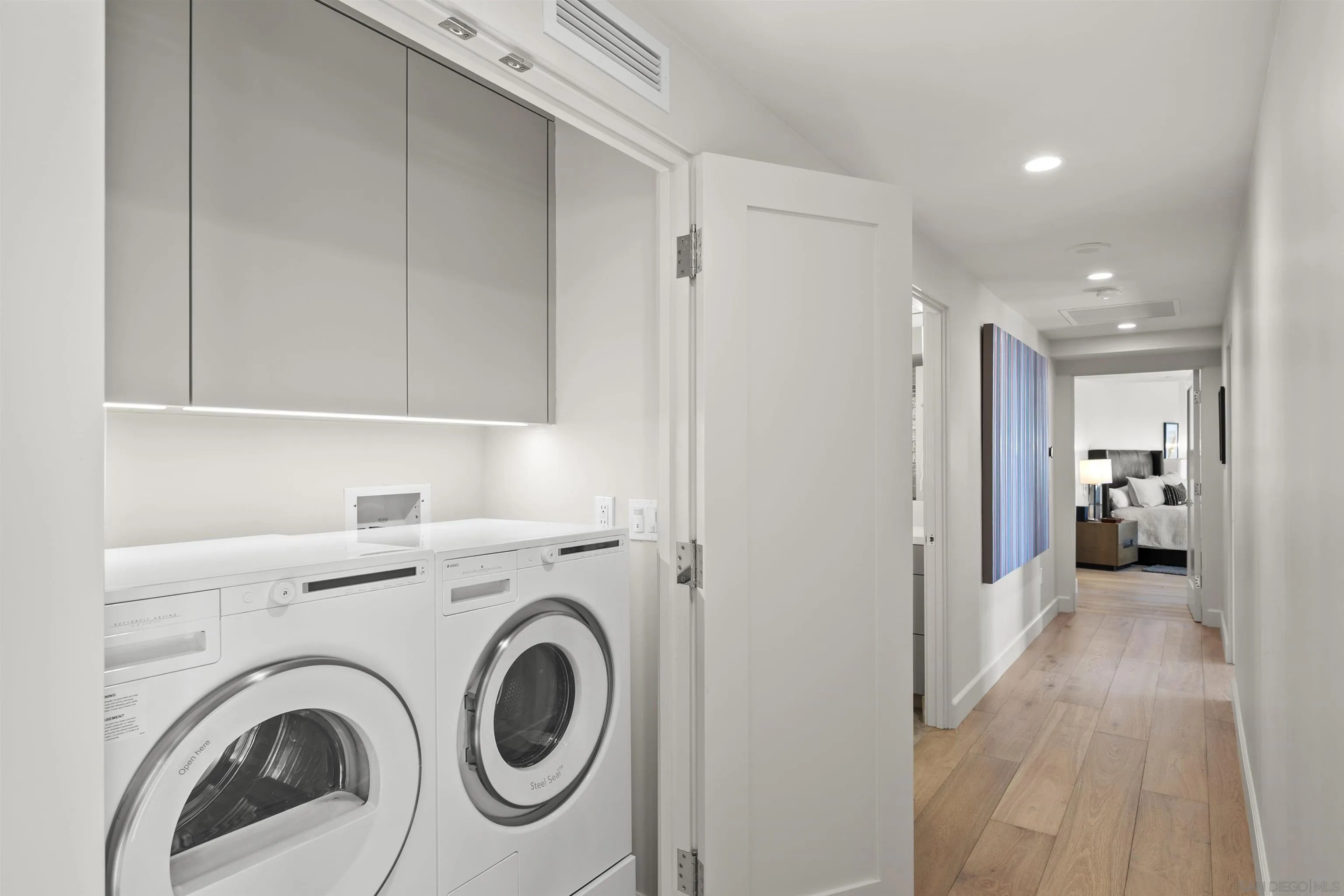 https://cdn.realtyfeed.com/cdn/127/260003999/876c06fe76189dd31acaf3087c027ff0.webp