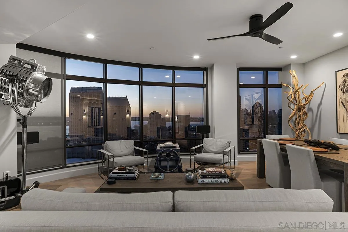 https://cdn.realtyfeed.com/cdn/127/260003999/fef6f81958d35003381c8f0ed7c47b88.webp