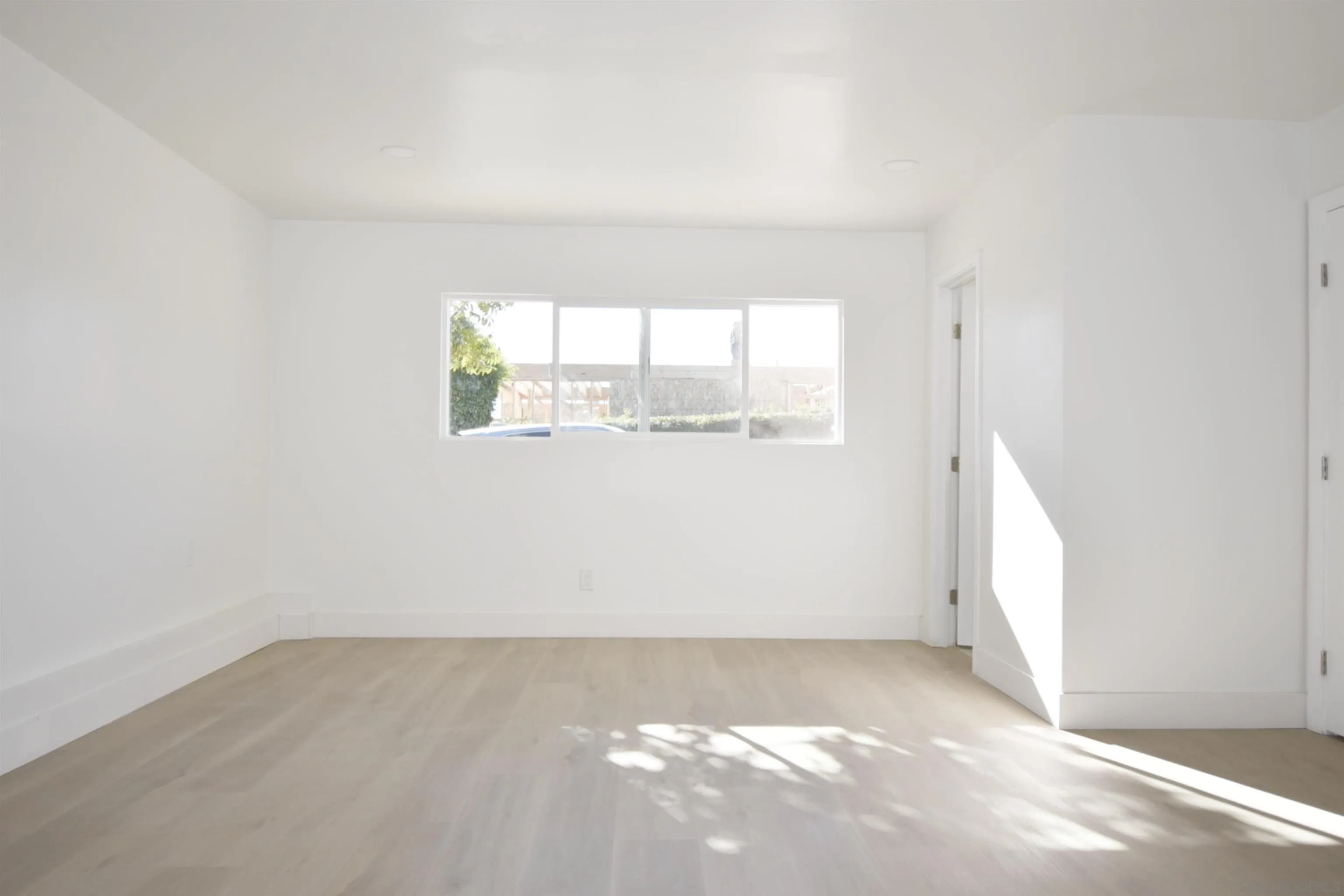 https://cdn.realtyfeed.com/cdn/127/260004002/e851b265cd78ab11f6cbcb86d9c6f181.webp
