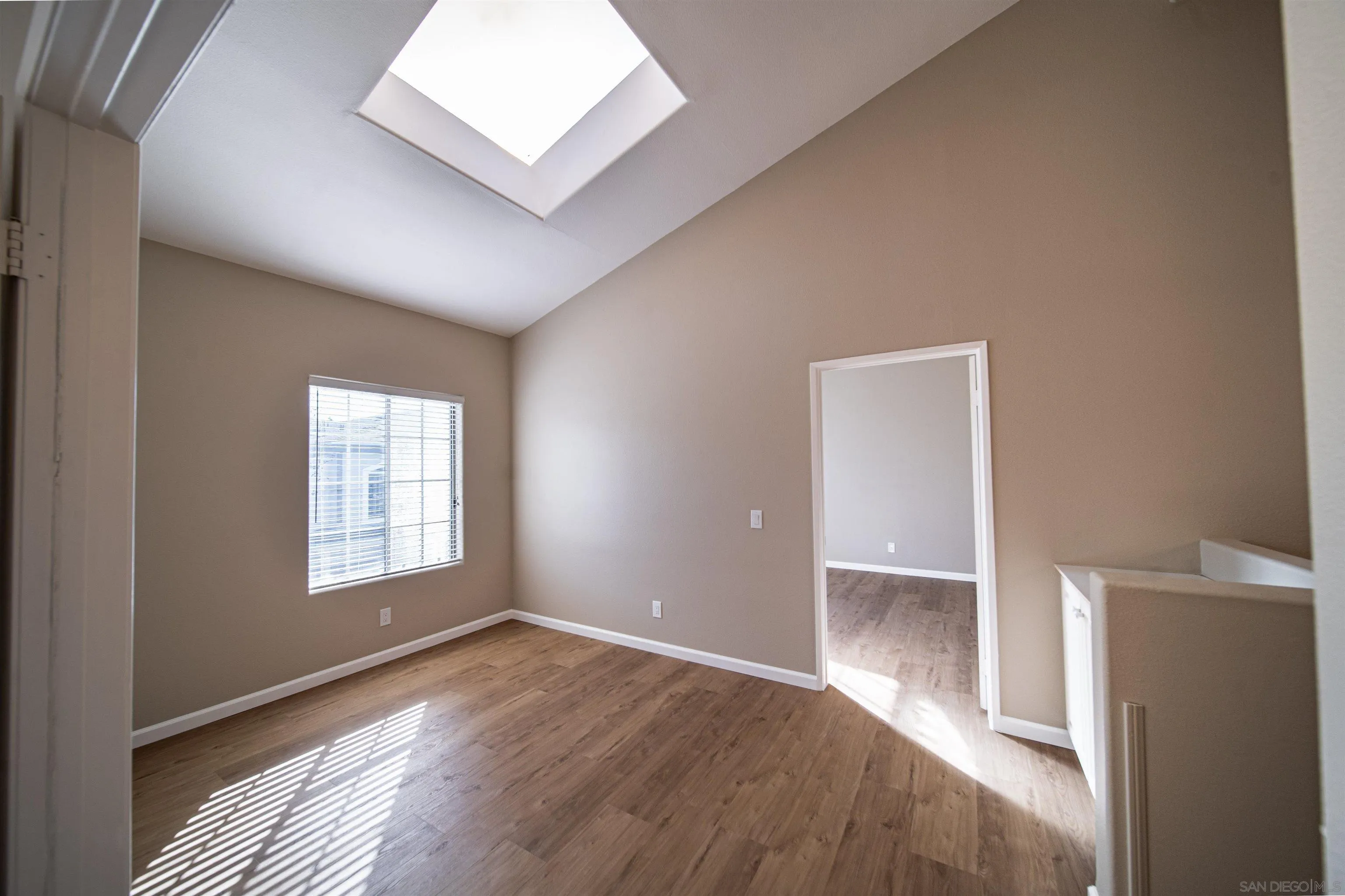 Photo #12: 260004007 Listing: Photo #12