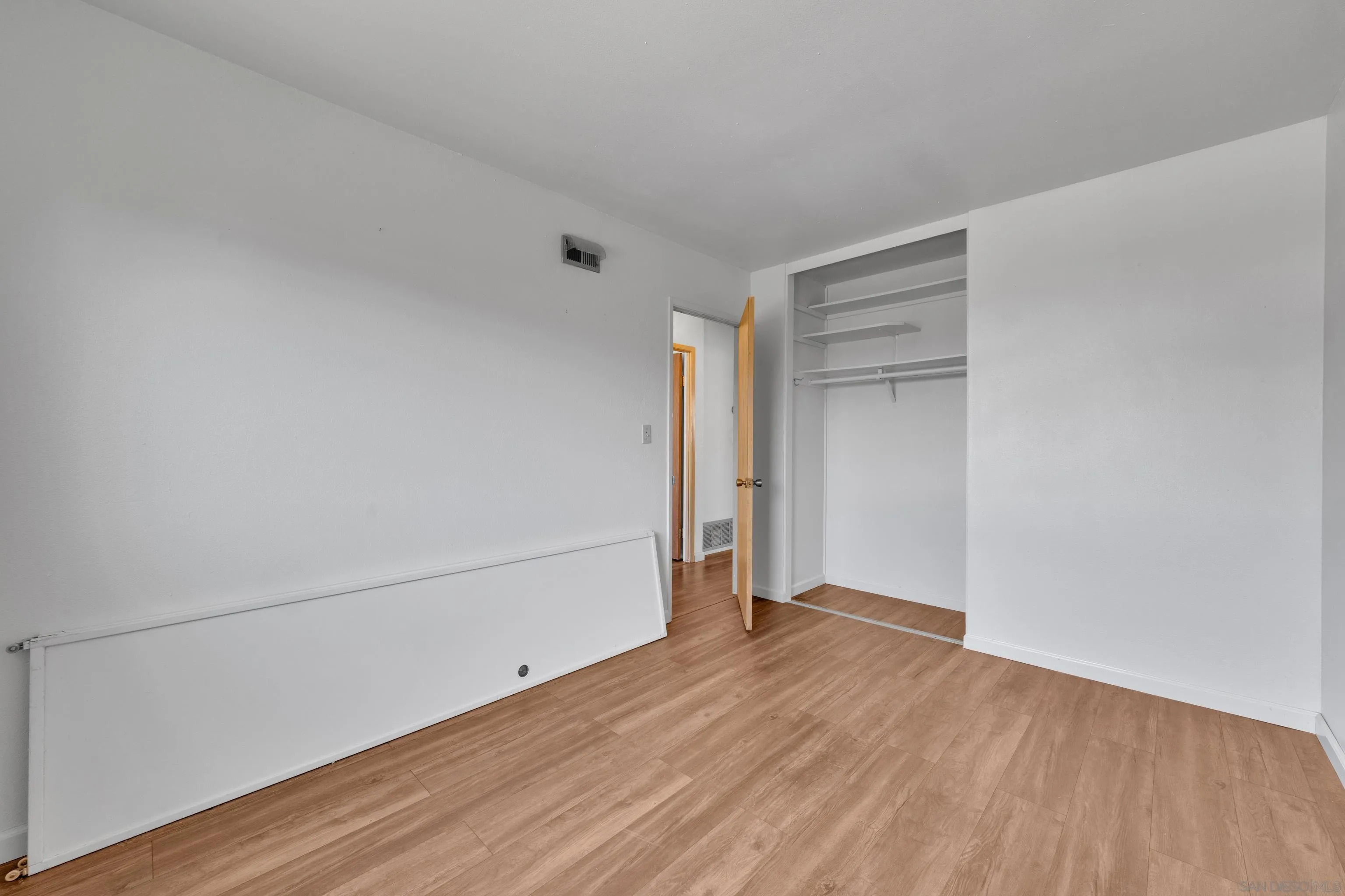 https://cdn.realtyfeed.com/cdn/127/260004015/0847dacbab71506e6b5e27b49c832bf6.webp
