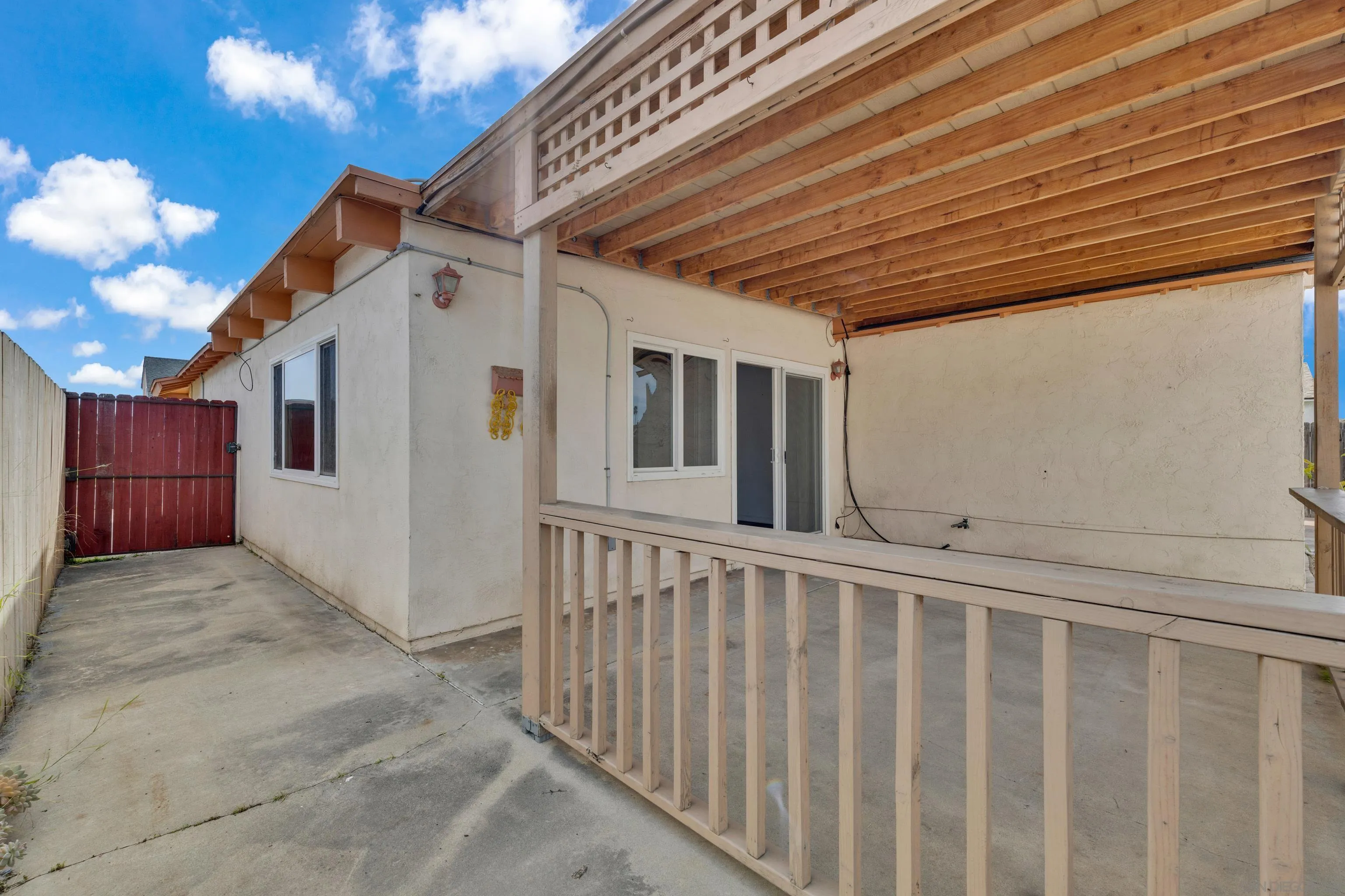 https://cdn.realtyfeed.com/cdn/127/260004015/ab81dab34eb2c7964663ec1a7e51f245.webp