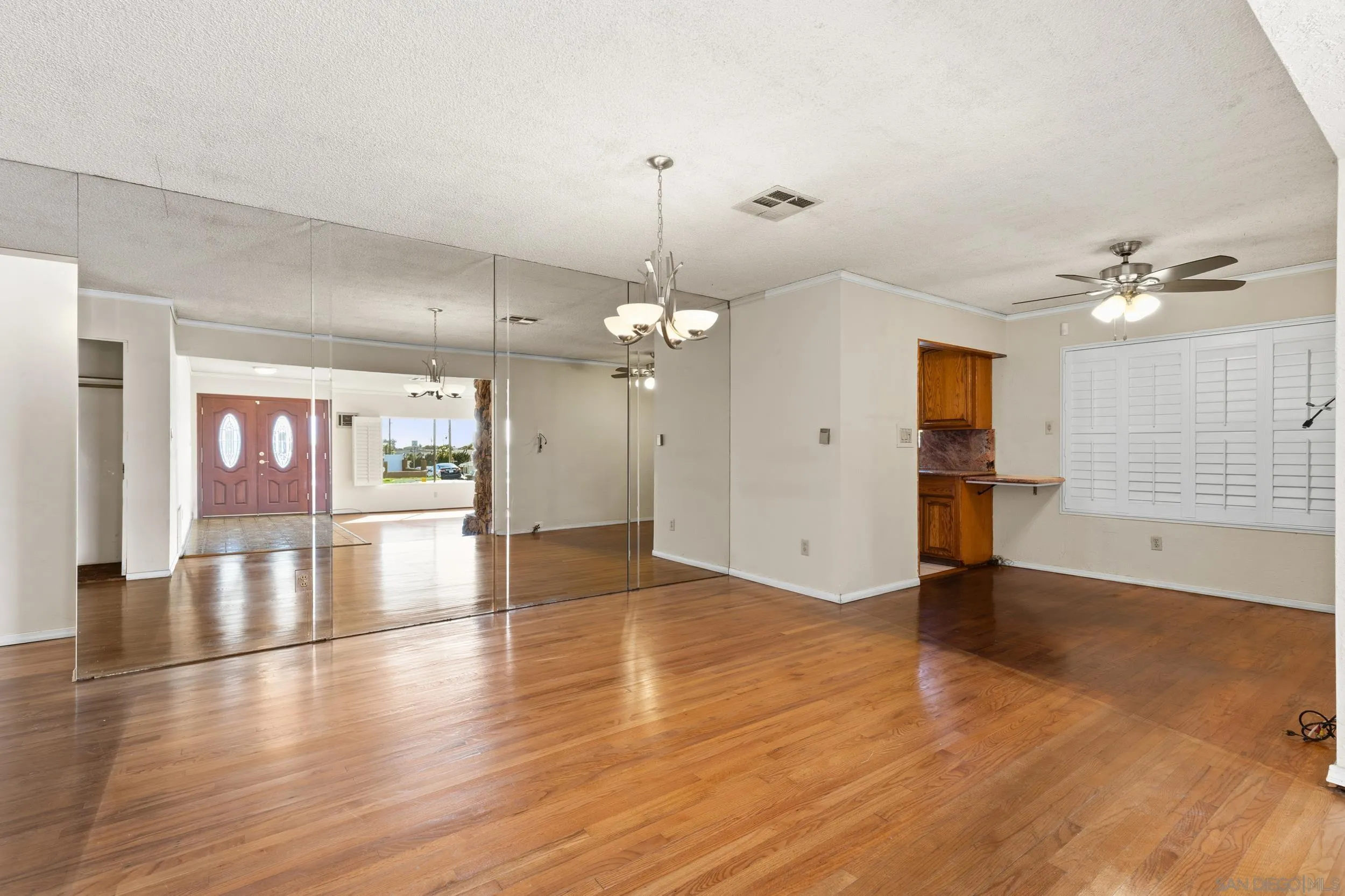 https://cdn.realtyfeed.com/cdn/127/260004020/be3b0c9d14a43adb821042ca45352025.webp