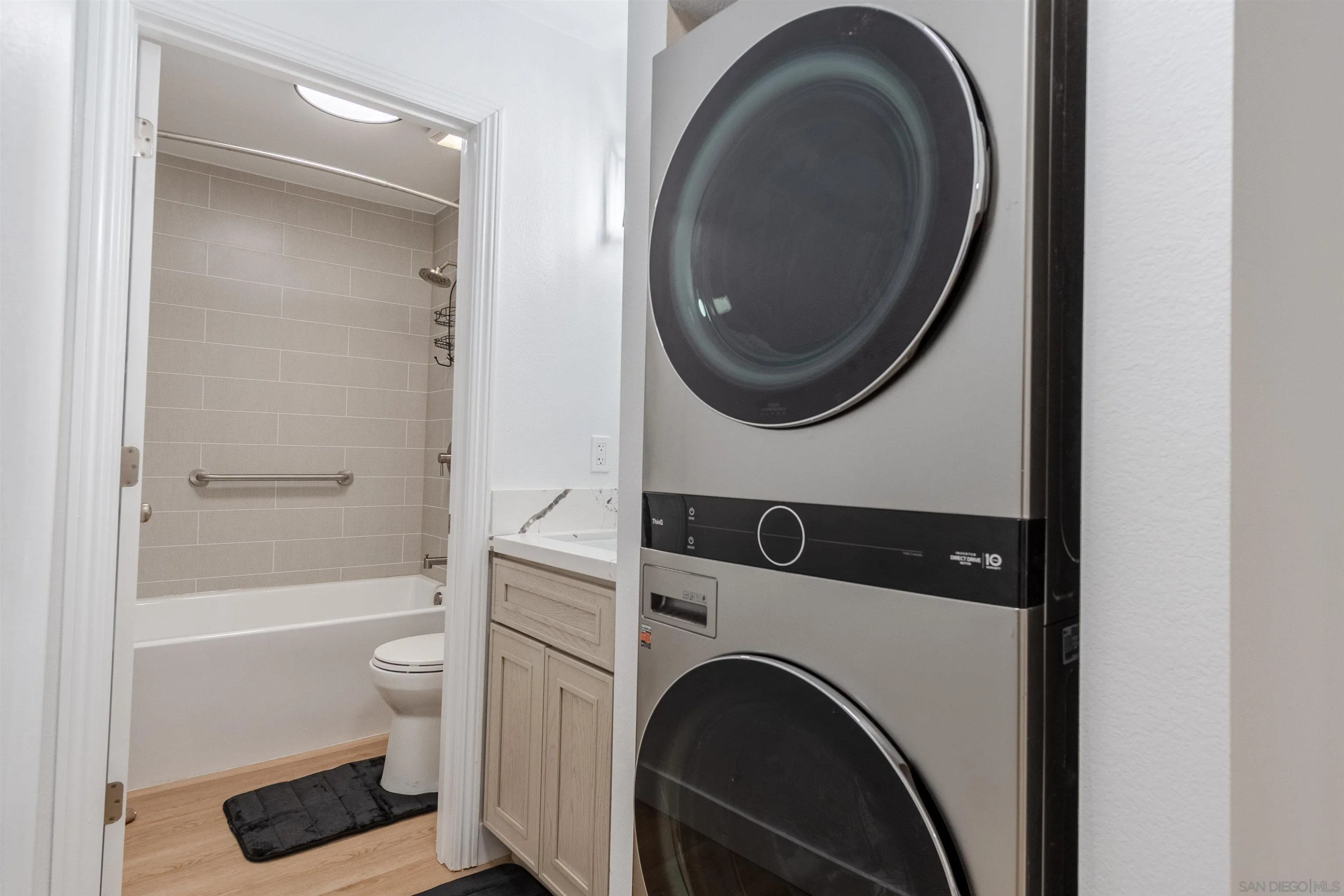 Photo #23: 260004022 Listing: Photo #23