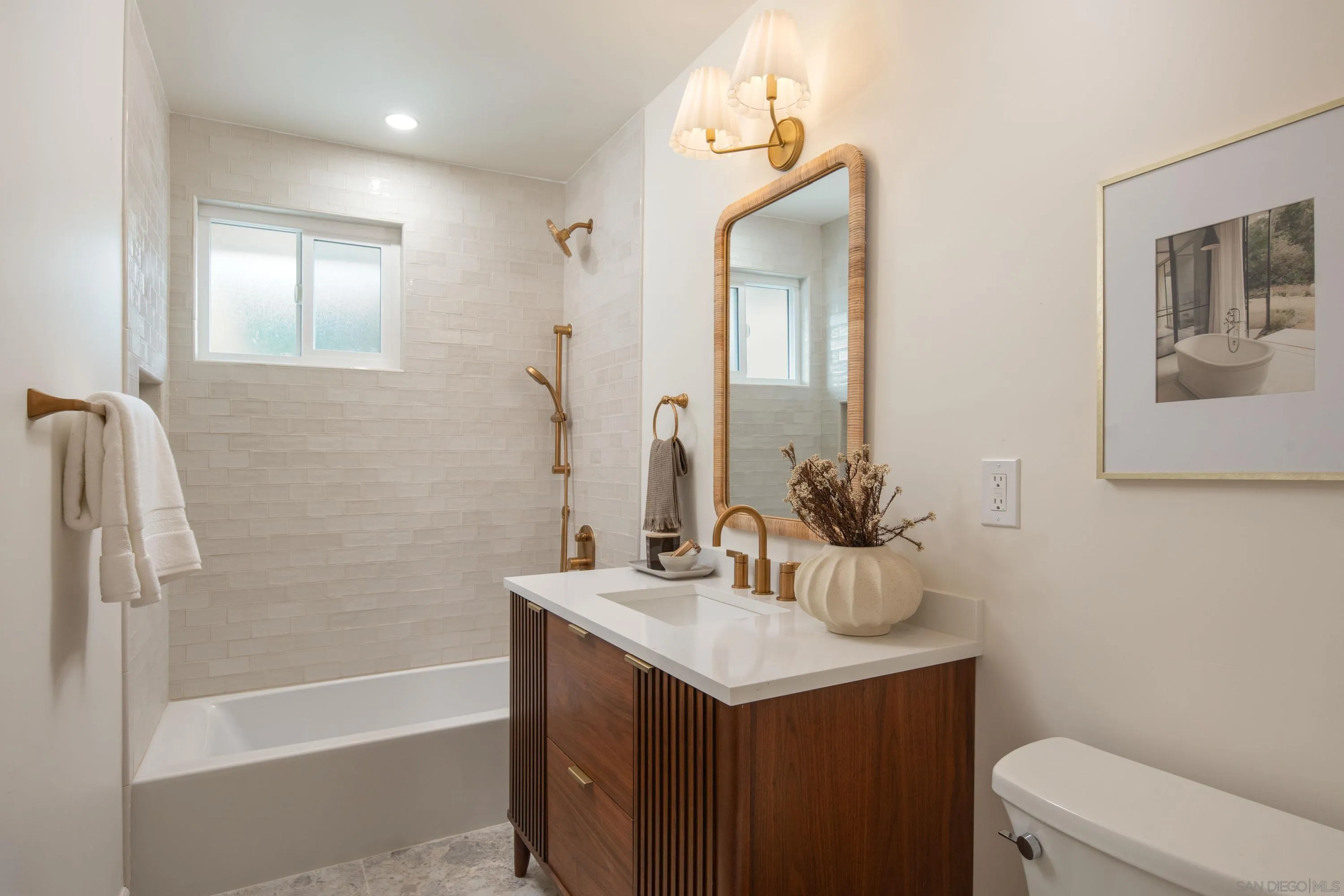 https://cdn.realtyfeed.com/cdn/127/260004030/036a2a5cd582c53f1388c1b9edf68a8e.webp