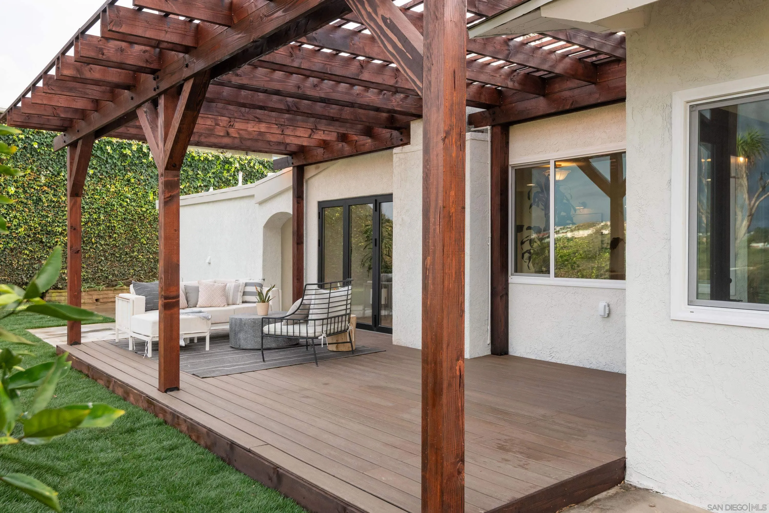 https://cdn.realtyfeed.com/cdn/127/260004030/779af0a687562aaf6982518447e39229.webp