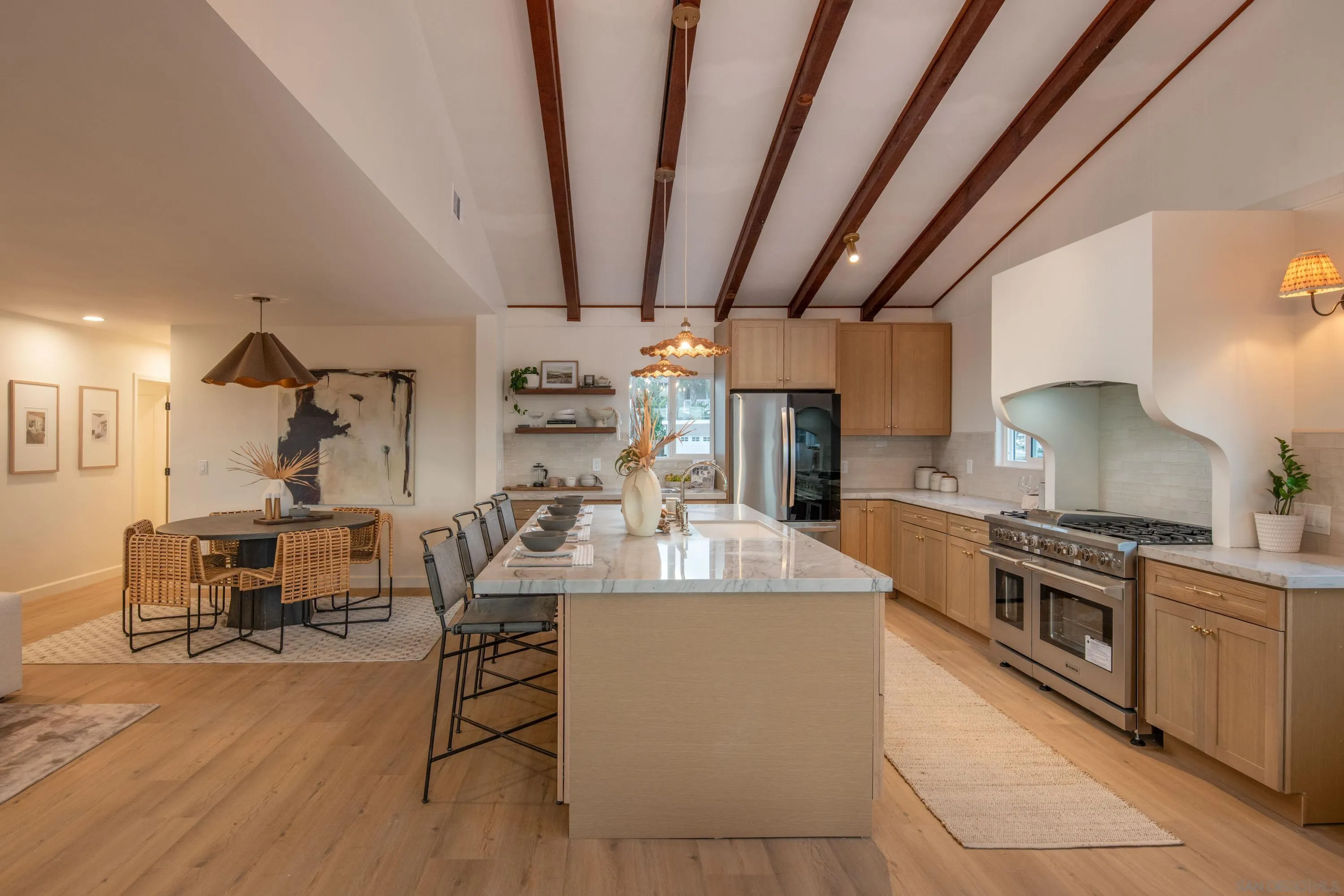 https://cdn.realtyfeed.com/cdn/127/260004030/ada23fda6abad6bf93d3c40b913fd190.webp