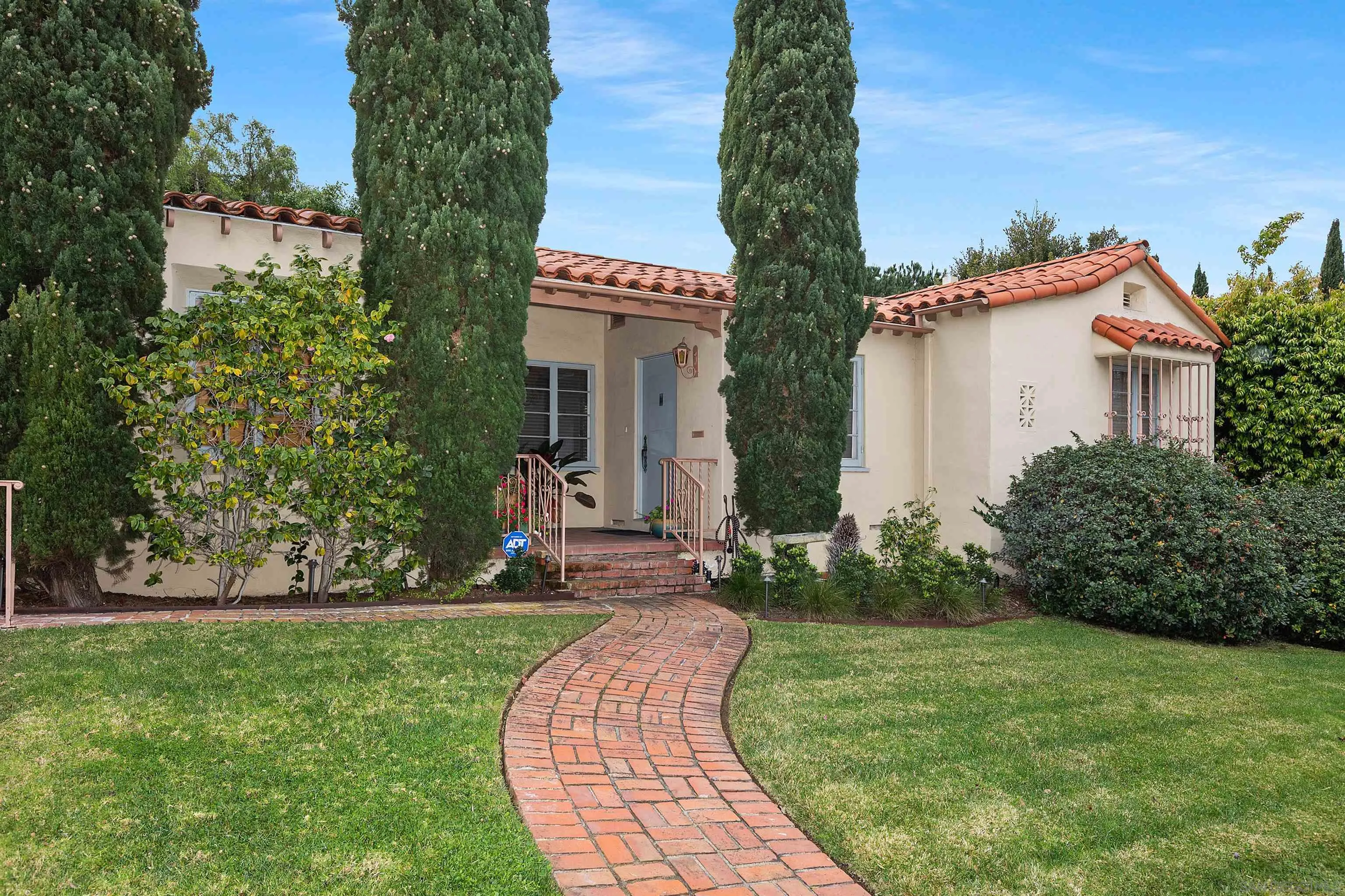 https://cdn.realtyfeed.com/cdn/127/260004036/b9a0befb34d13483523e60b9eab3a119.webp