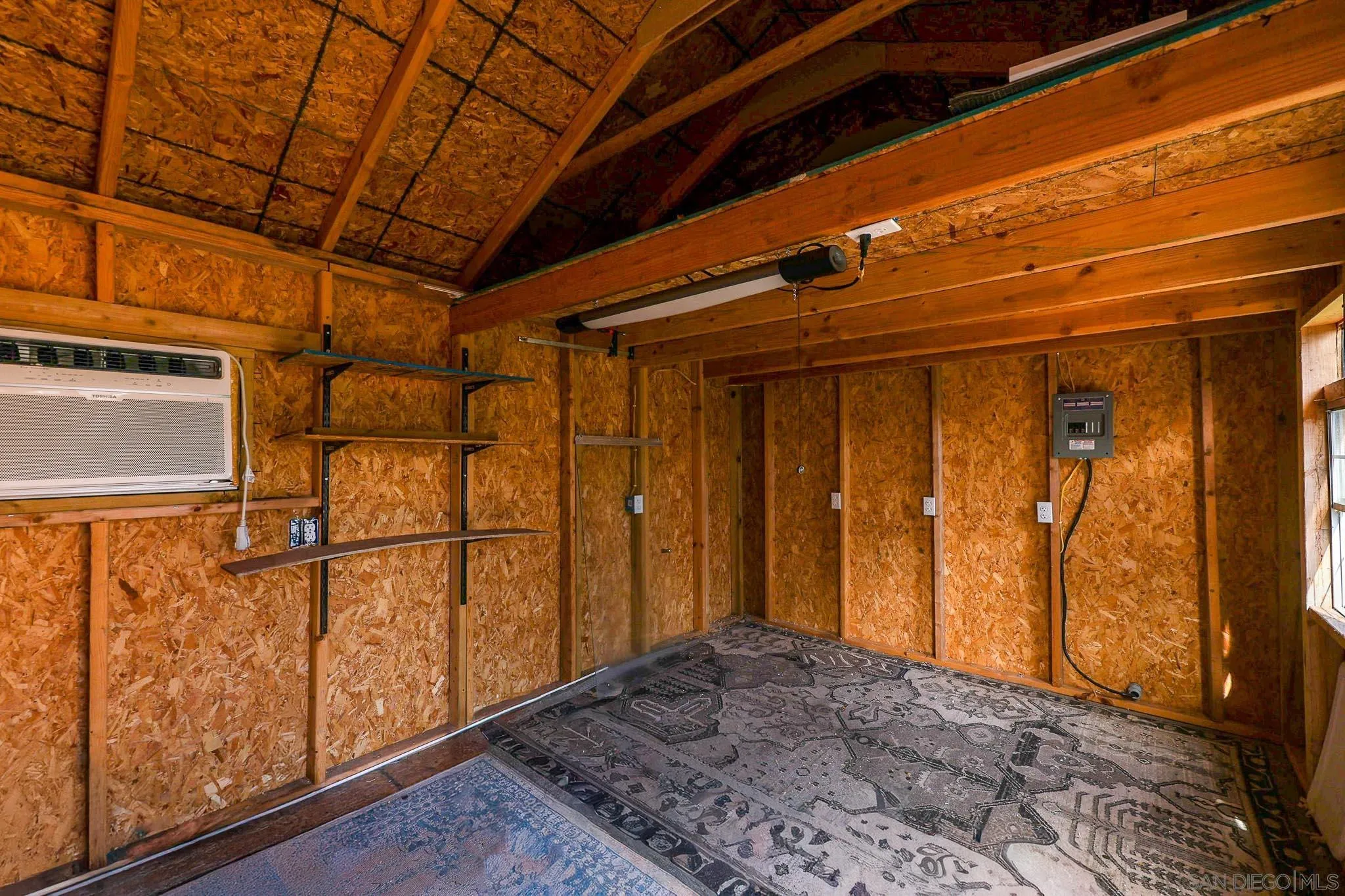 https://cdn.realtyfeed.com/cdn/127/260004041/091689bd17e86fd6f941a8cf131f89f0.webp