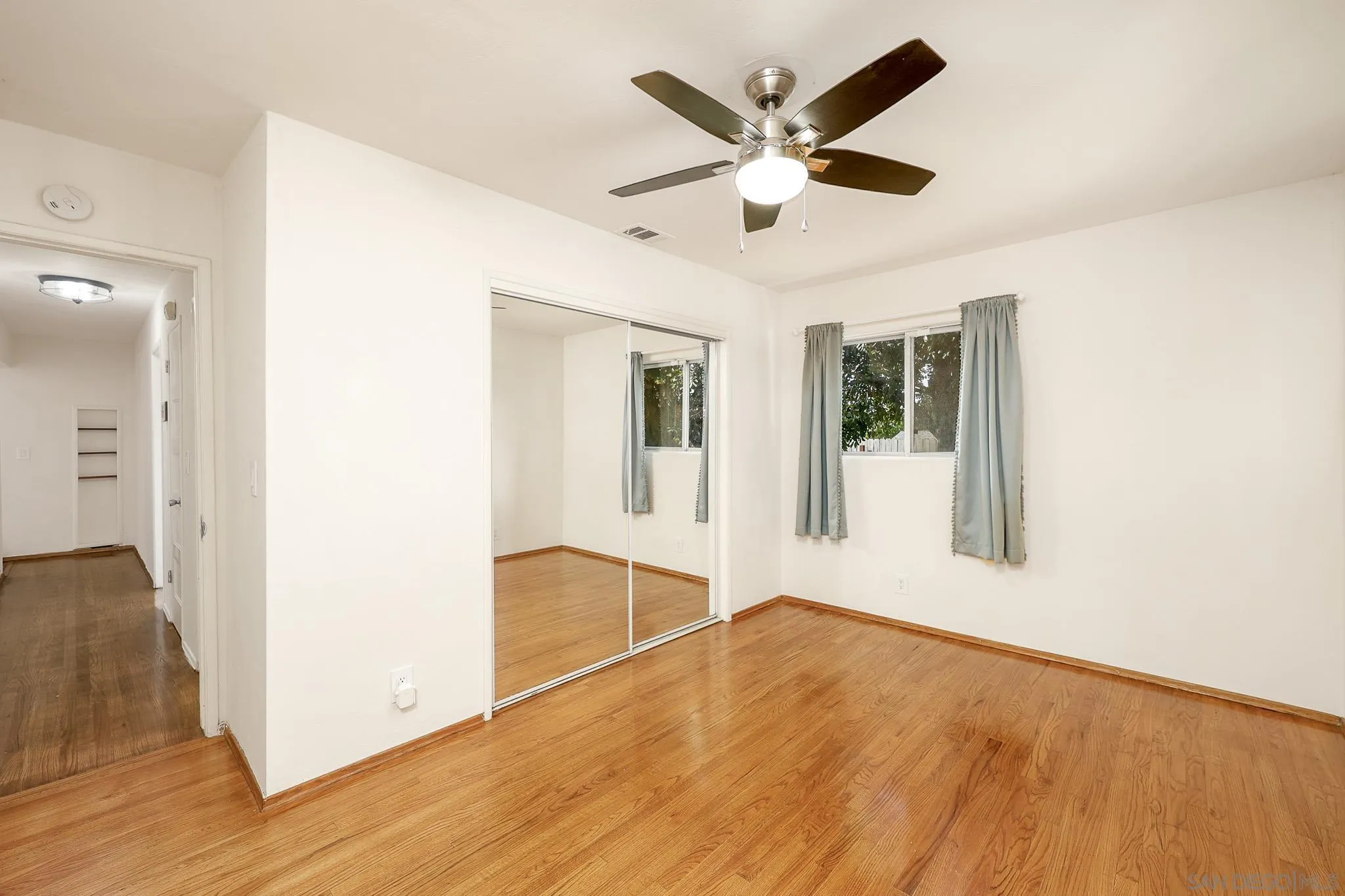 https://cdn.realtyfeed.com/cdn/127/260004041/897c6b5595e30483d225b9b4de852823.webp
