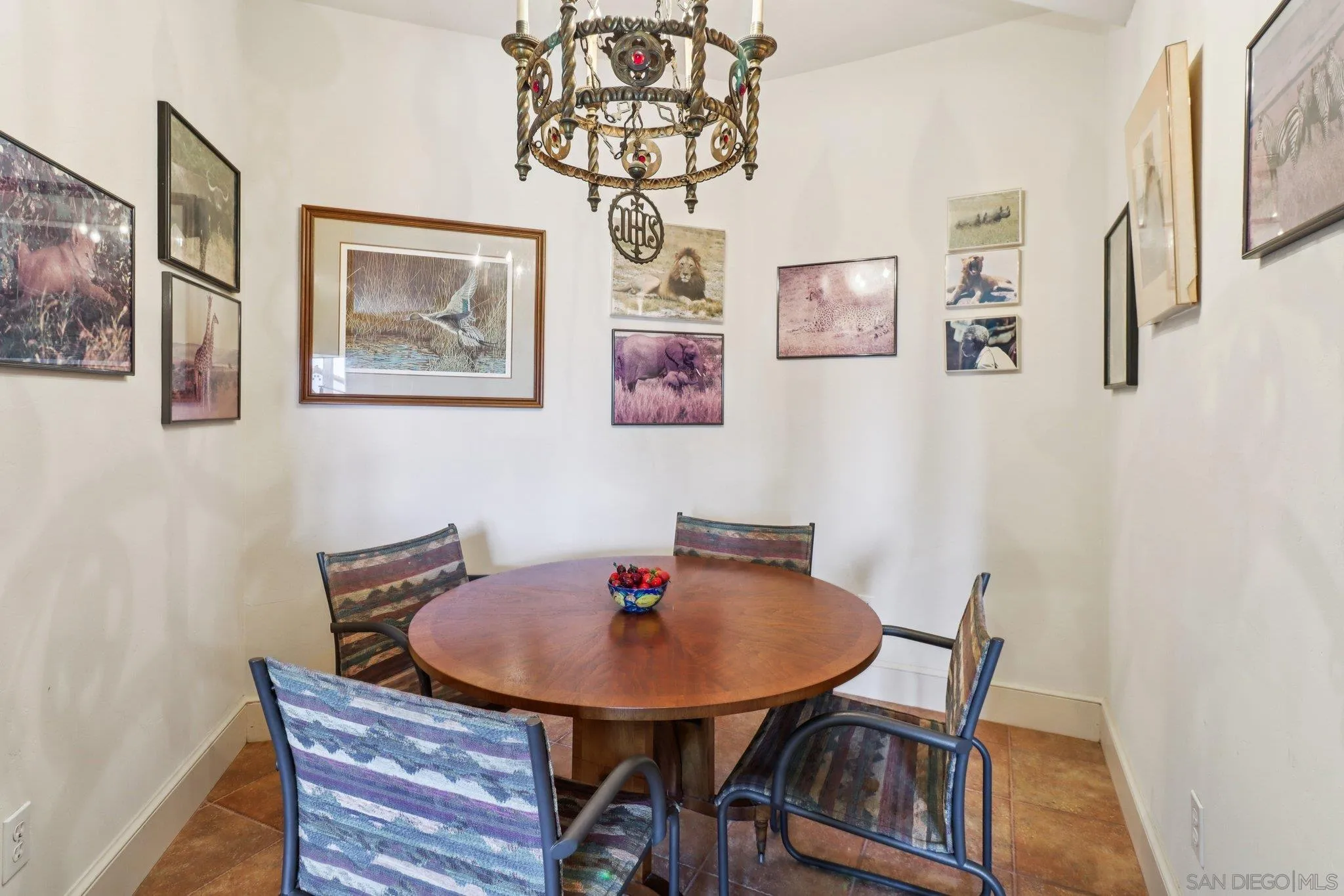https://cdn.realtyfeed.com/cdn/127/260004046/3e3c3f1c7fbc7ba8698dac0bf7d04b90.webp