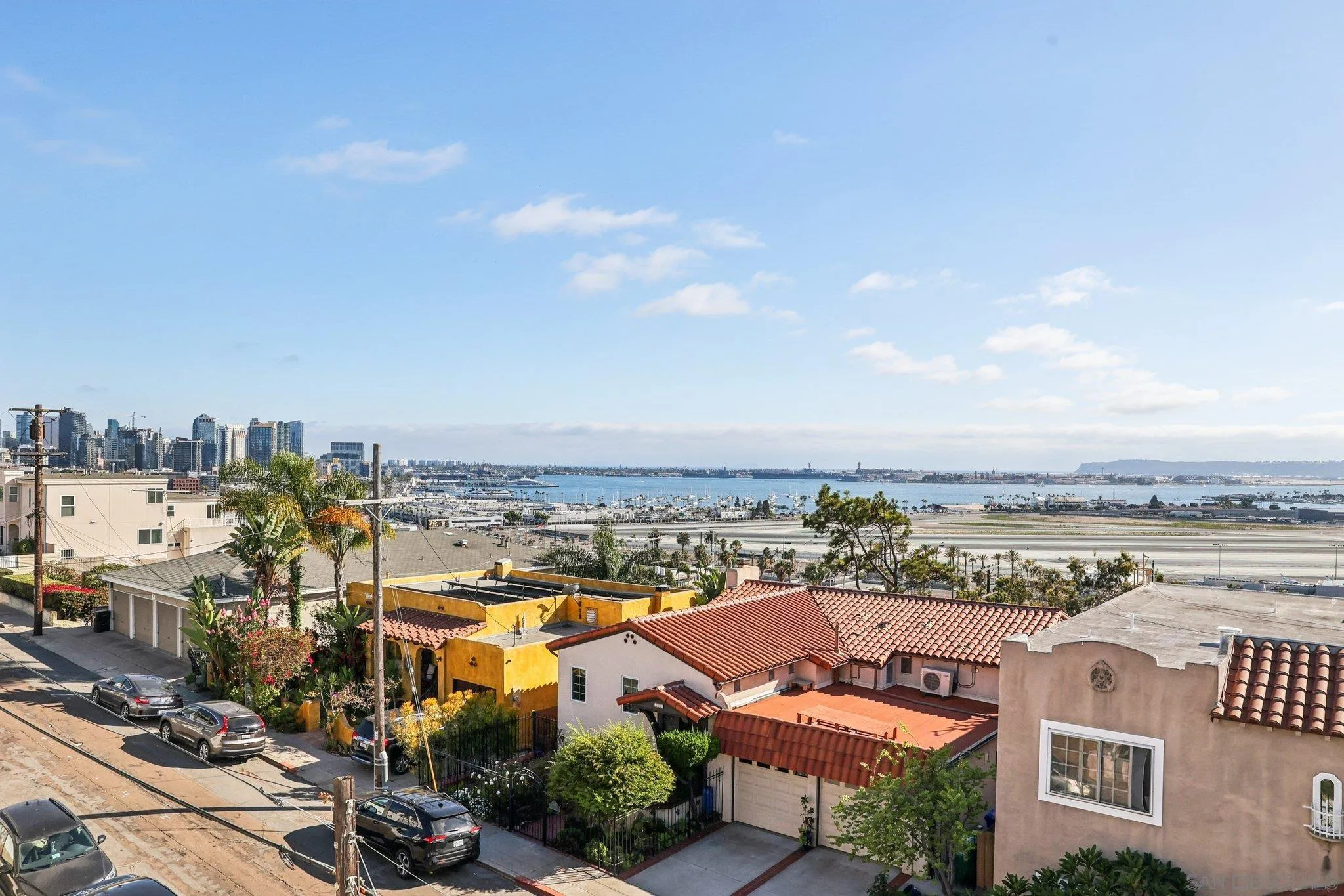 https://cdn.realtyfeed.com/cdn/127/260004046/5d1d9f9844114727d60ad09c8334a326.webp