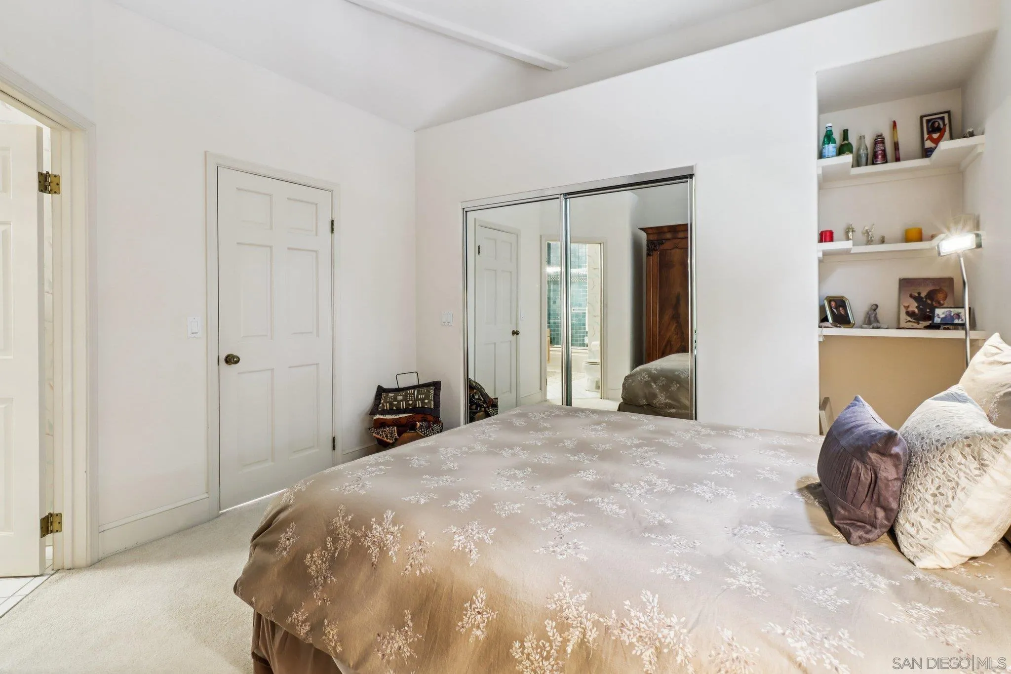 https://cdn.realtyfeed.com/cdn/127/260004046/9966df645ba983beea0850354d987209.webp