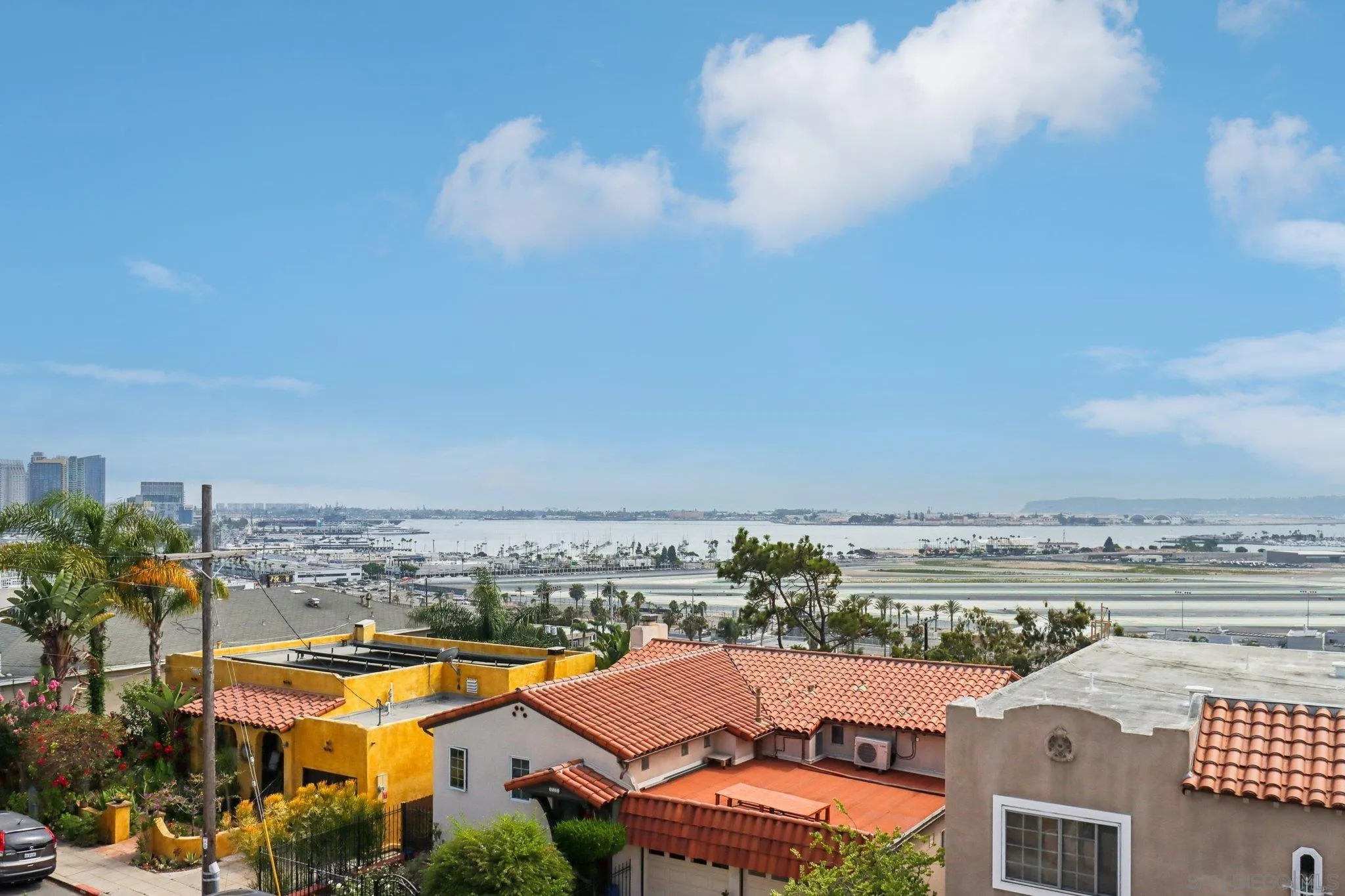 https://cdn.realtyfeed.com/cdn/127/260004046/d8664de8d0829551f699500ad0b8470c.webp