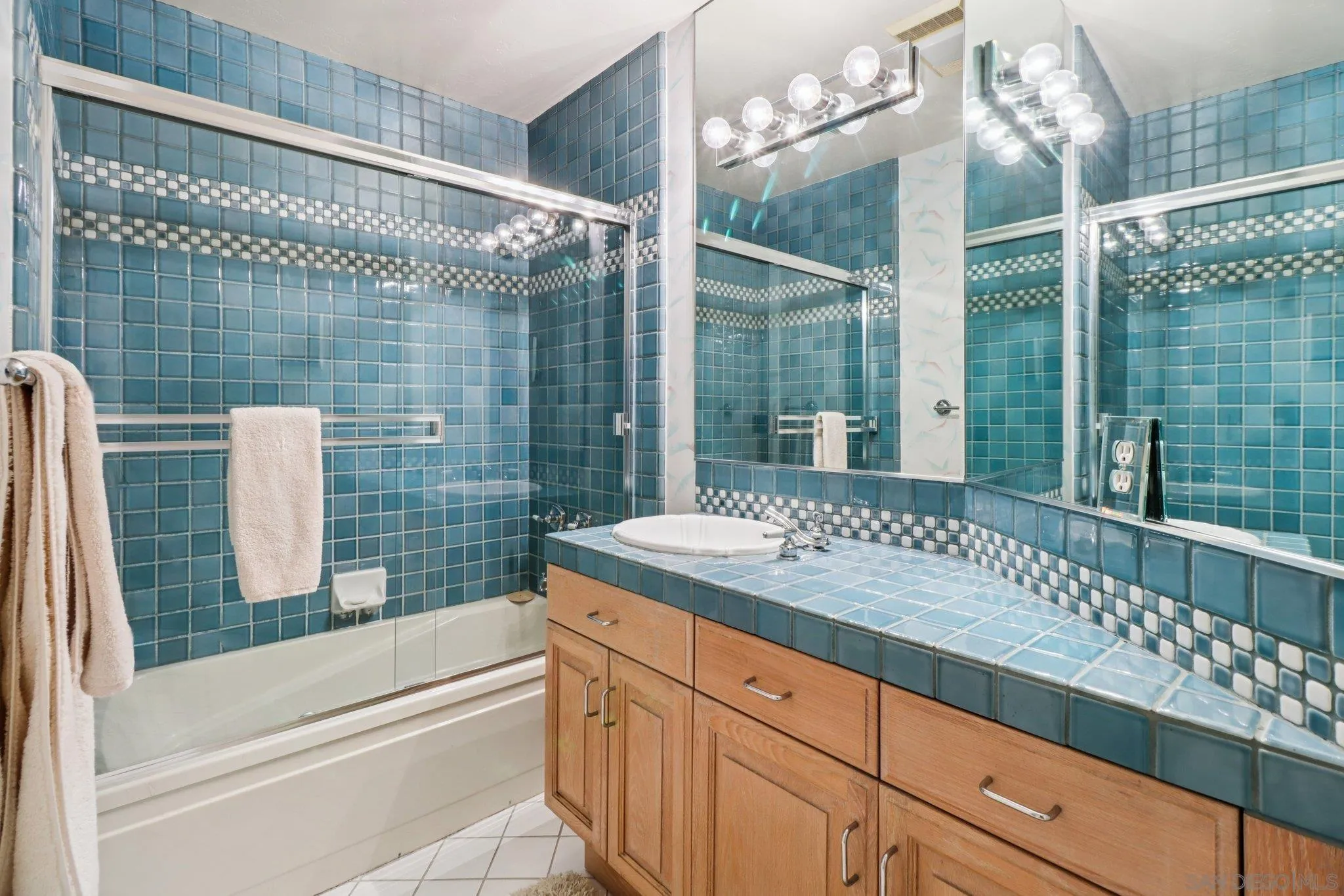 https://cdn.realtyfeed.com/cdn/127/260004046/f8f4abb271b546b882072f008451c30a.webp