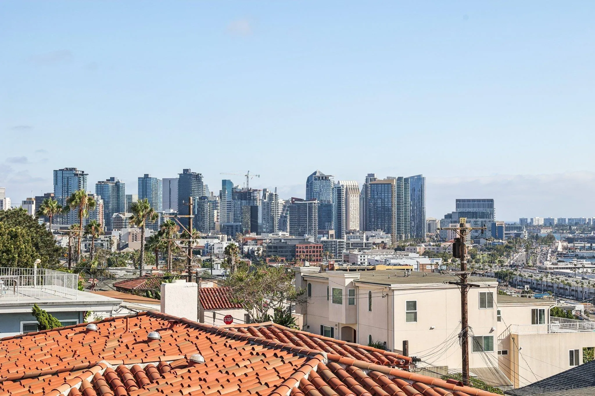 https://cdn.realtyfeed.com/cdn/127/260004046/fe98a44d1dfac3fad7ce194451adbac5.webp