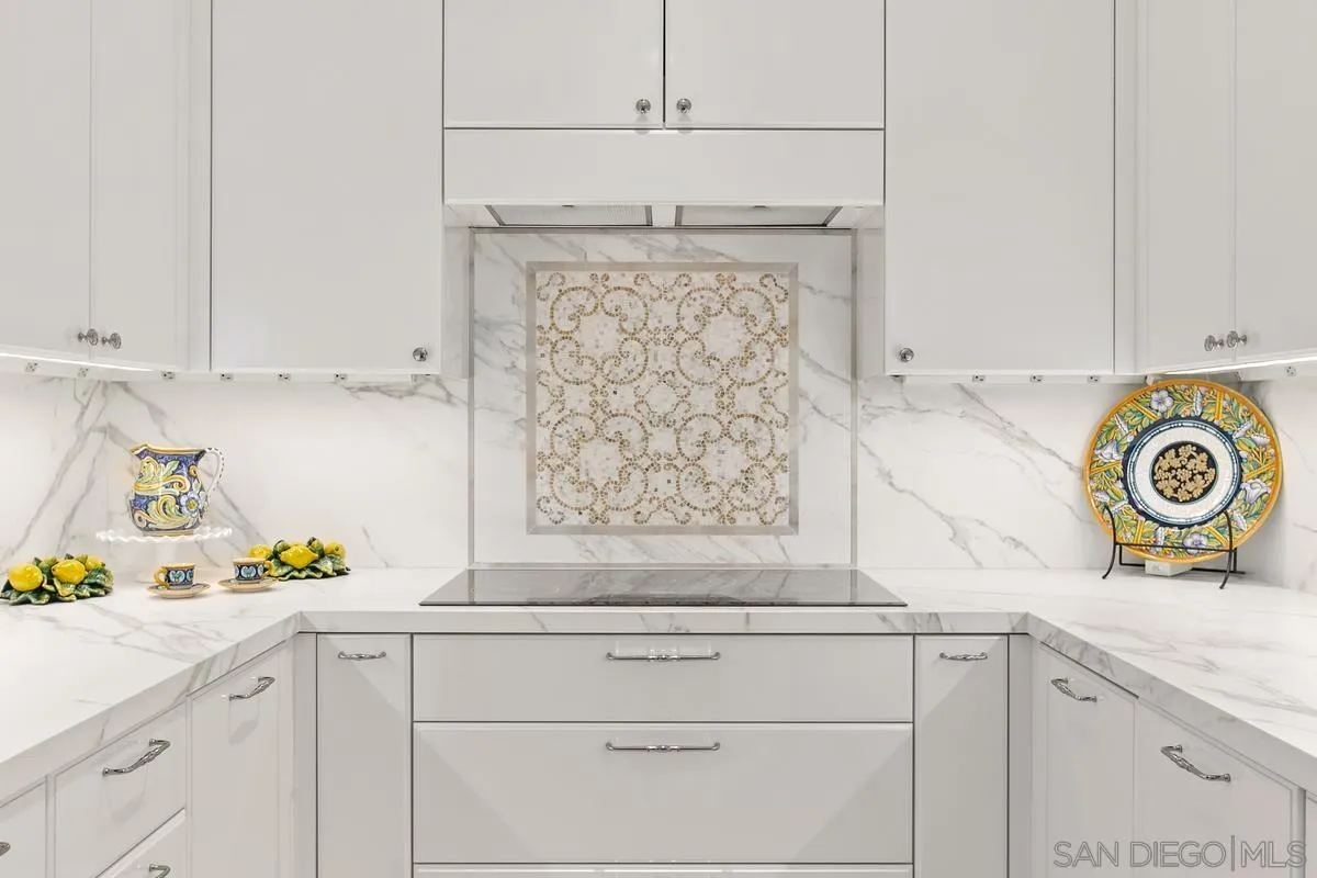 Photo #13: 260004047 Listing: Photo #13