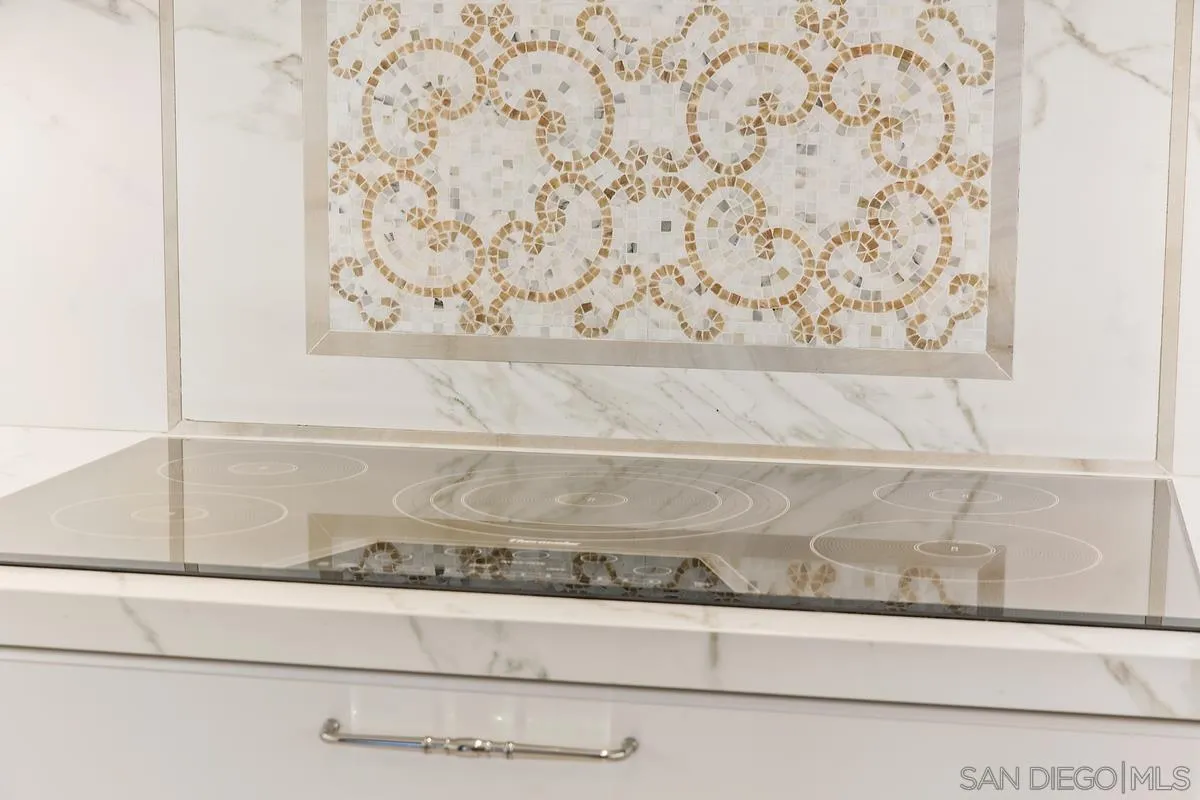 Photo #15: 260004047 Listing: Photo #15