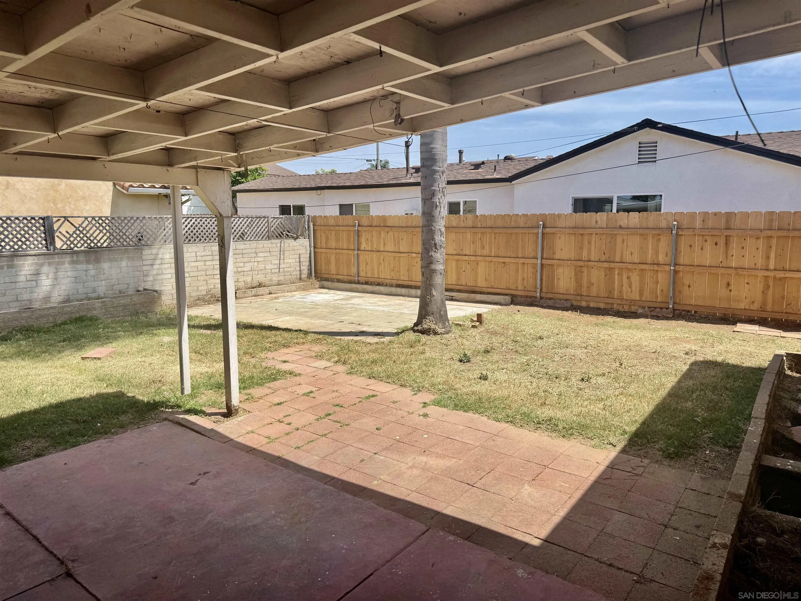 https://cdn.realtyfeed.com/cdn/127/260004050/14c9ef21675925710af5447ac8e88428.webp