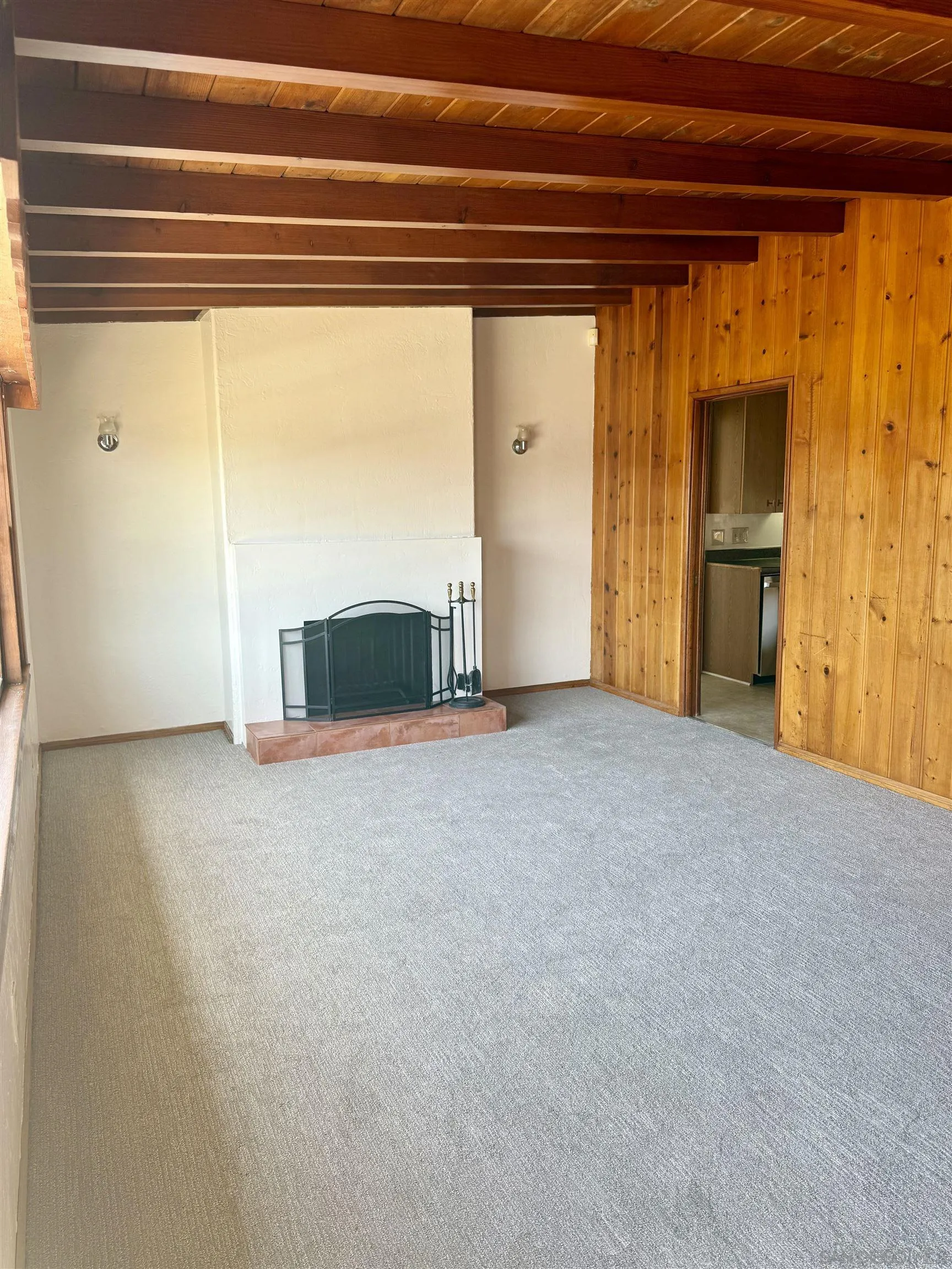 https://cdn.realtyfeed.com/cdn/127/260004050/1935cb7d1597f4a7abade84d21838cd9.webp
