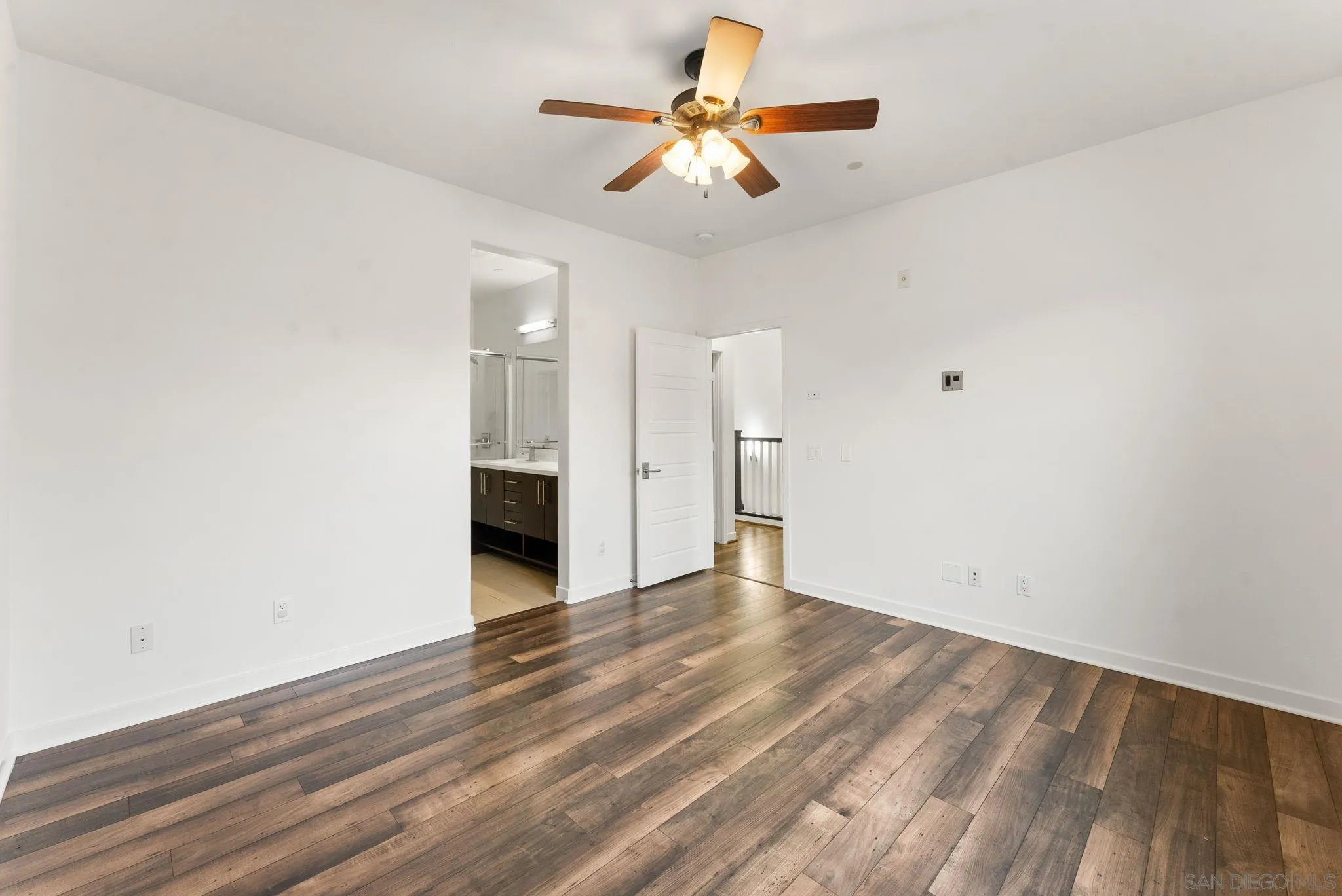 https://cdn.realtyfeed.com/cdn/127/260004051/a60f5de884d5c20d85cb7b0d317da60f.webp