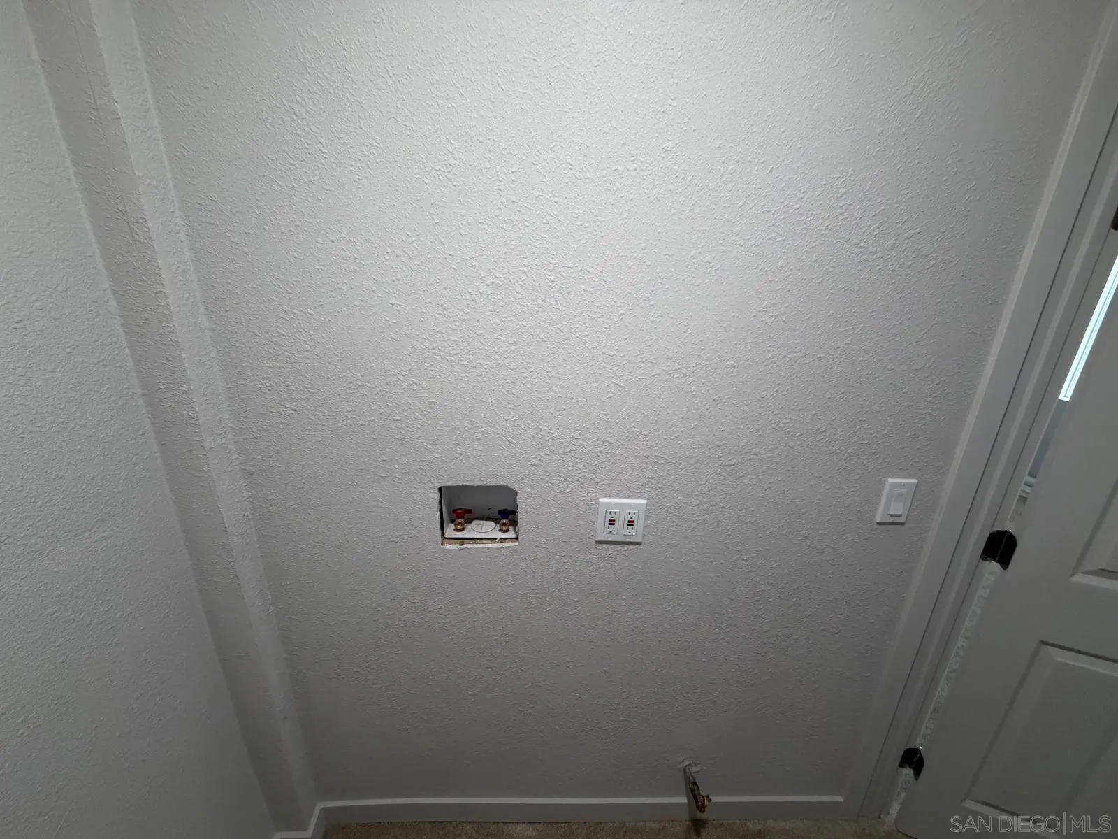 https://cdn.realtyfeed.com/cdn/127/260004056/fbe72796038ec4b000dc78e258e7a1a1.webp