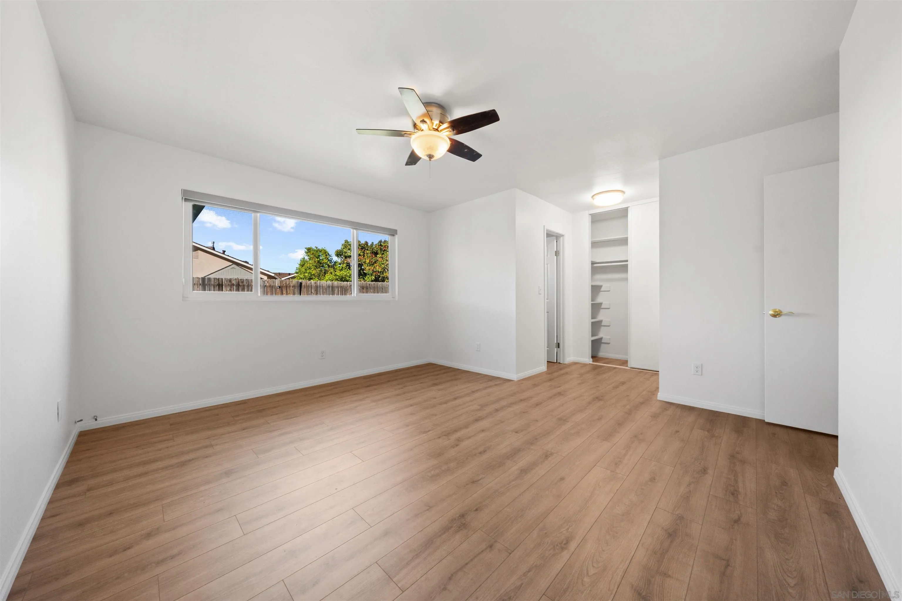 https://cdn.realtyfeed.com/cdn/127/260004064/969cff2074cbfe13117c0ef9ede406c9.webp
