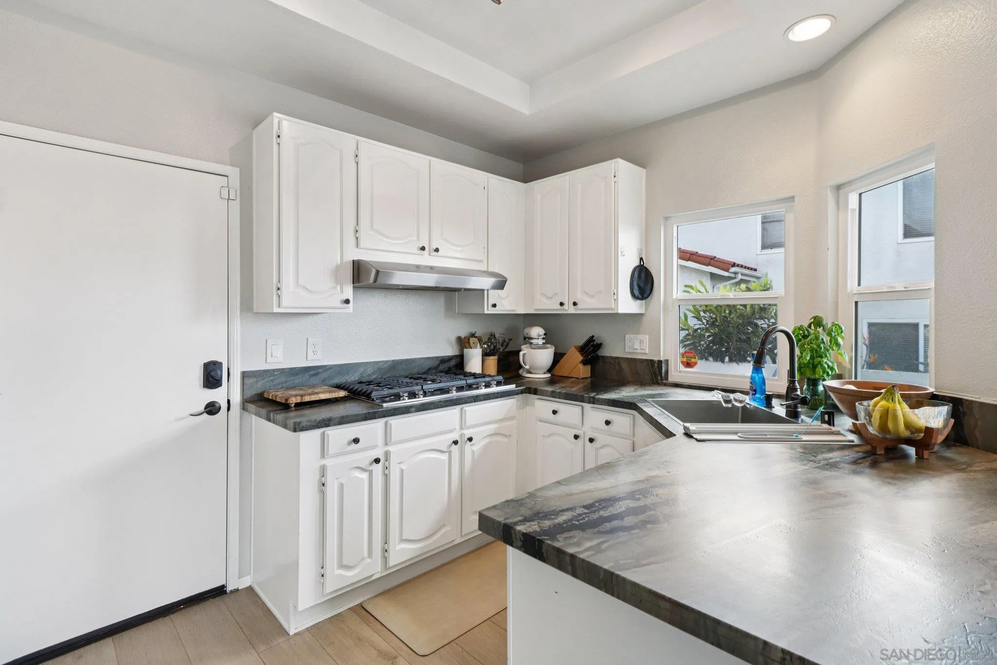 https://cdn.realtyfeed.com/cdn/127/260004065/bae08974beb6cbab6f720f944361e635.webp