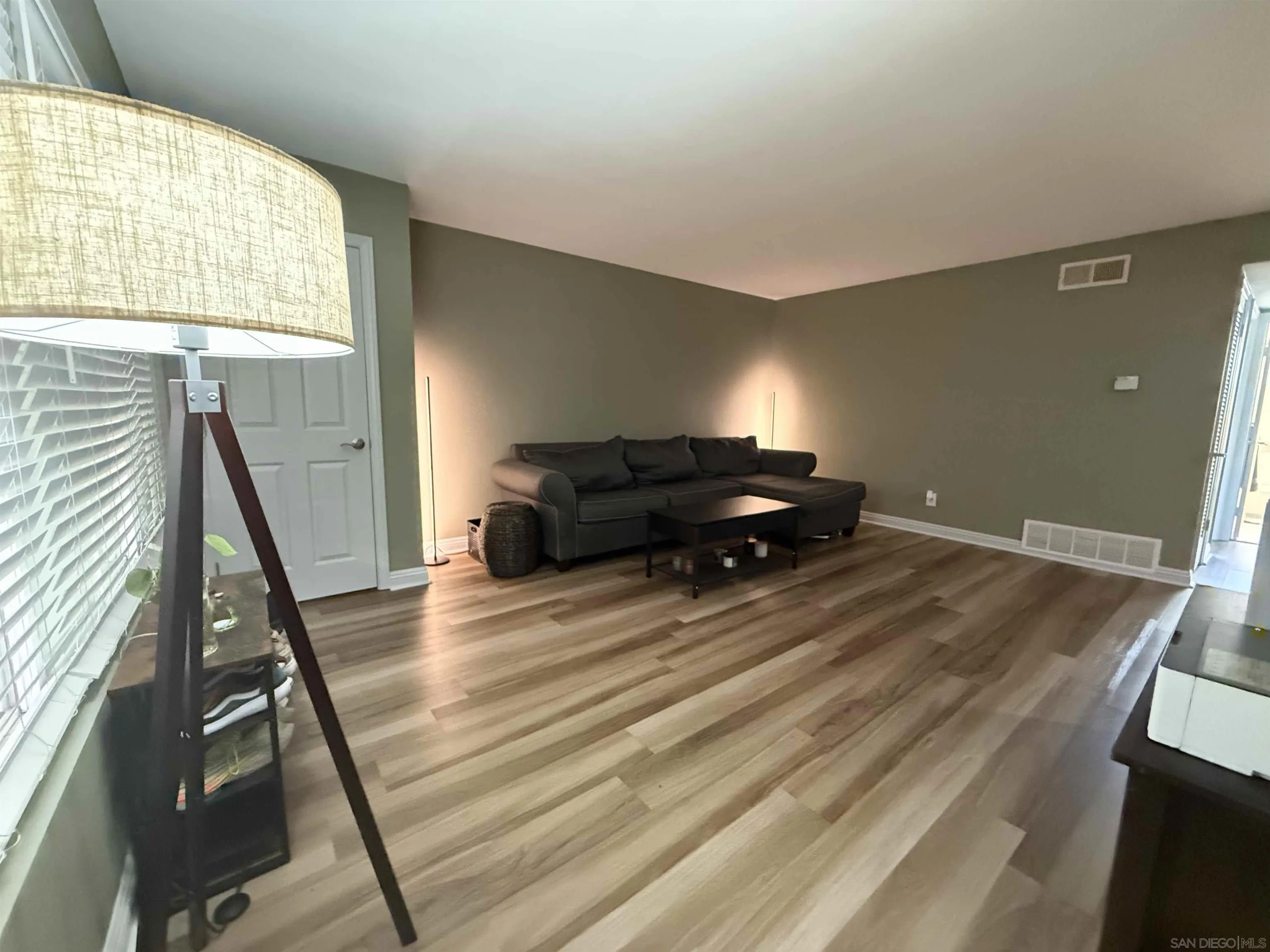 https://cdn.realtyfeed.com/cdn/127/260004066/c0425ec792f56e2887c28590f271c907.webp