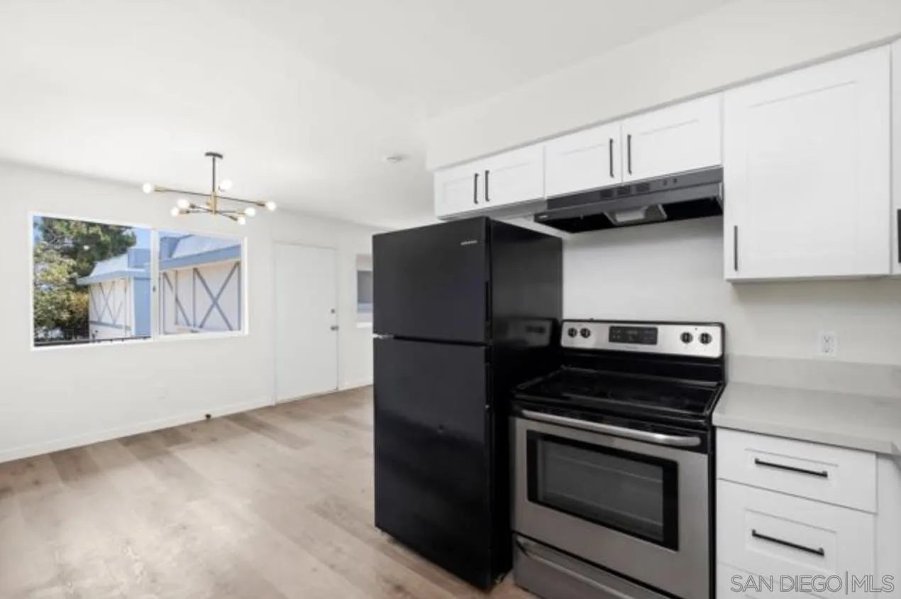https://cdn.realtyfeed.com/cdn/127/260004067/6764f956b65f174a24a9c4f1aa865298.webp